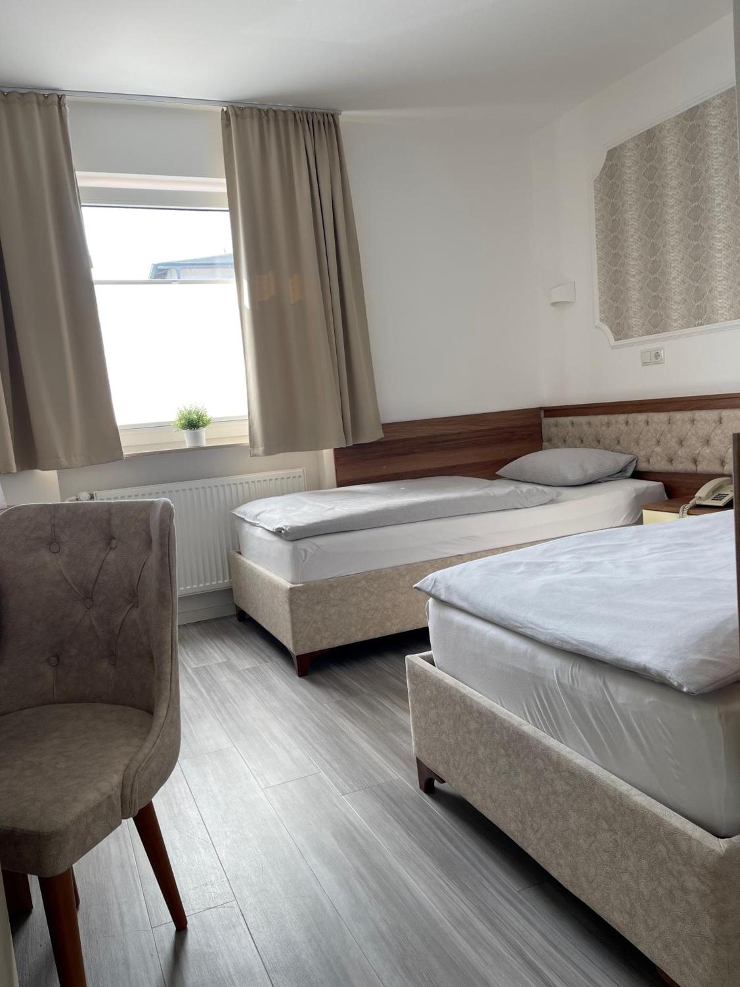 Budget Double Room photo 1