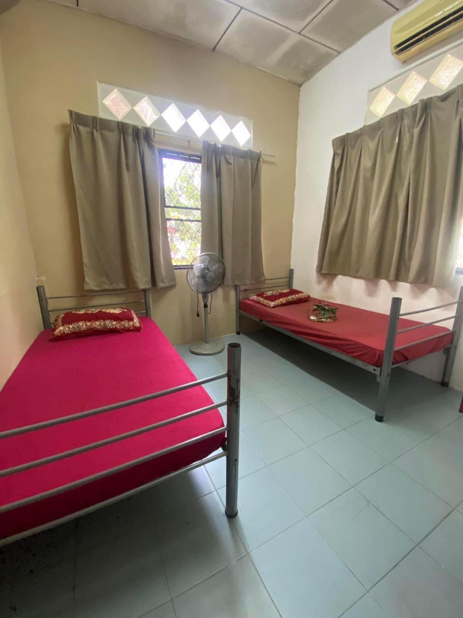 Four-Bedroom House photo 1