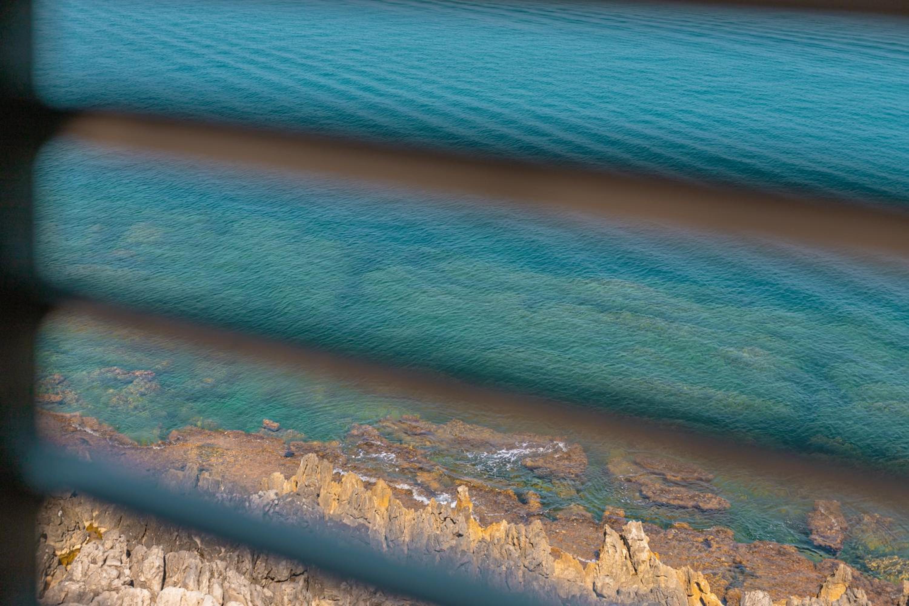 Deluxe Double Room with Sea View - Photo 6