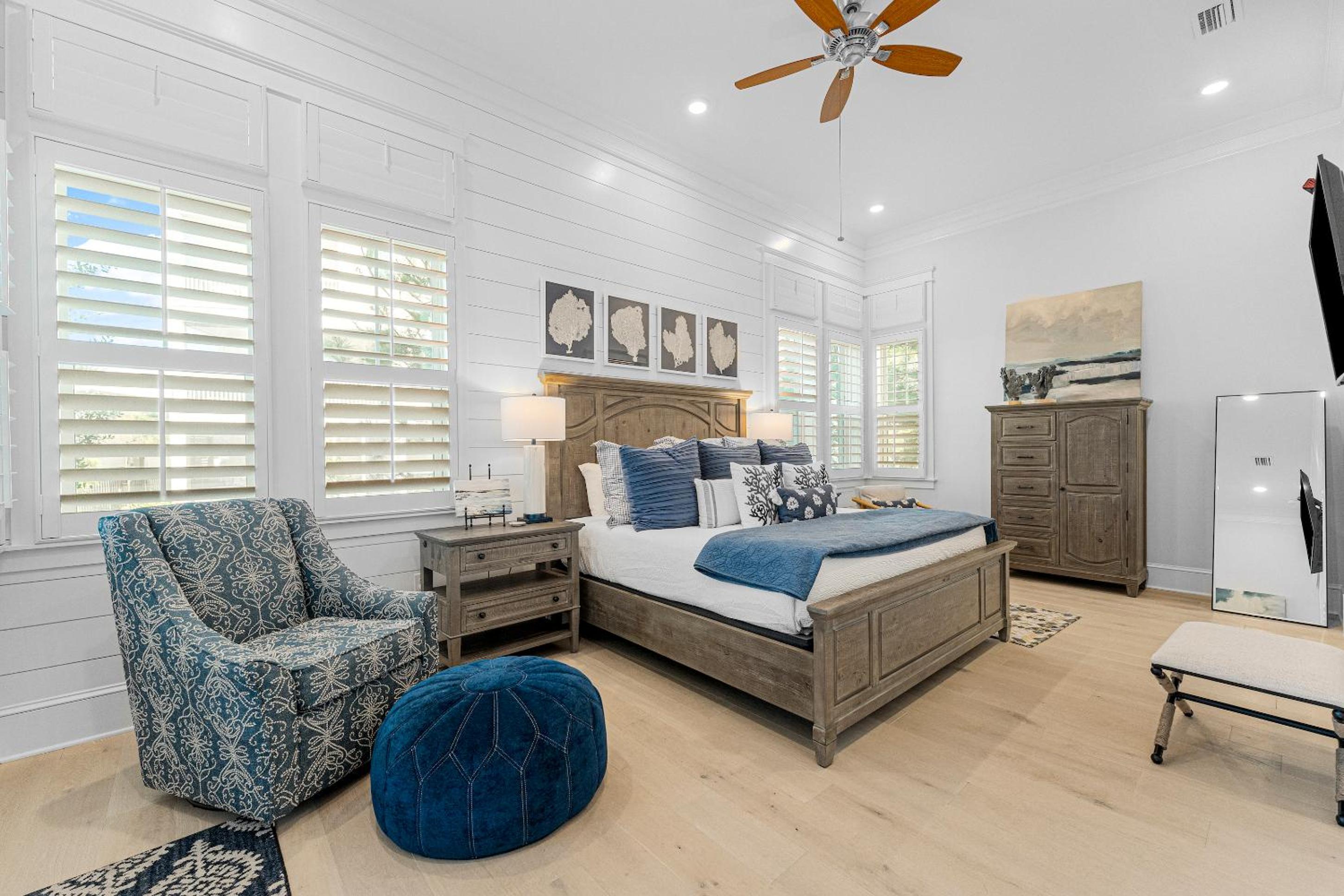 Four-Bedroom House photo 3