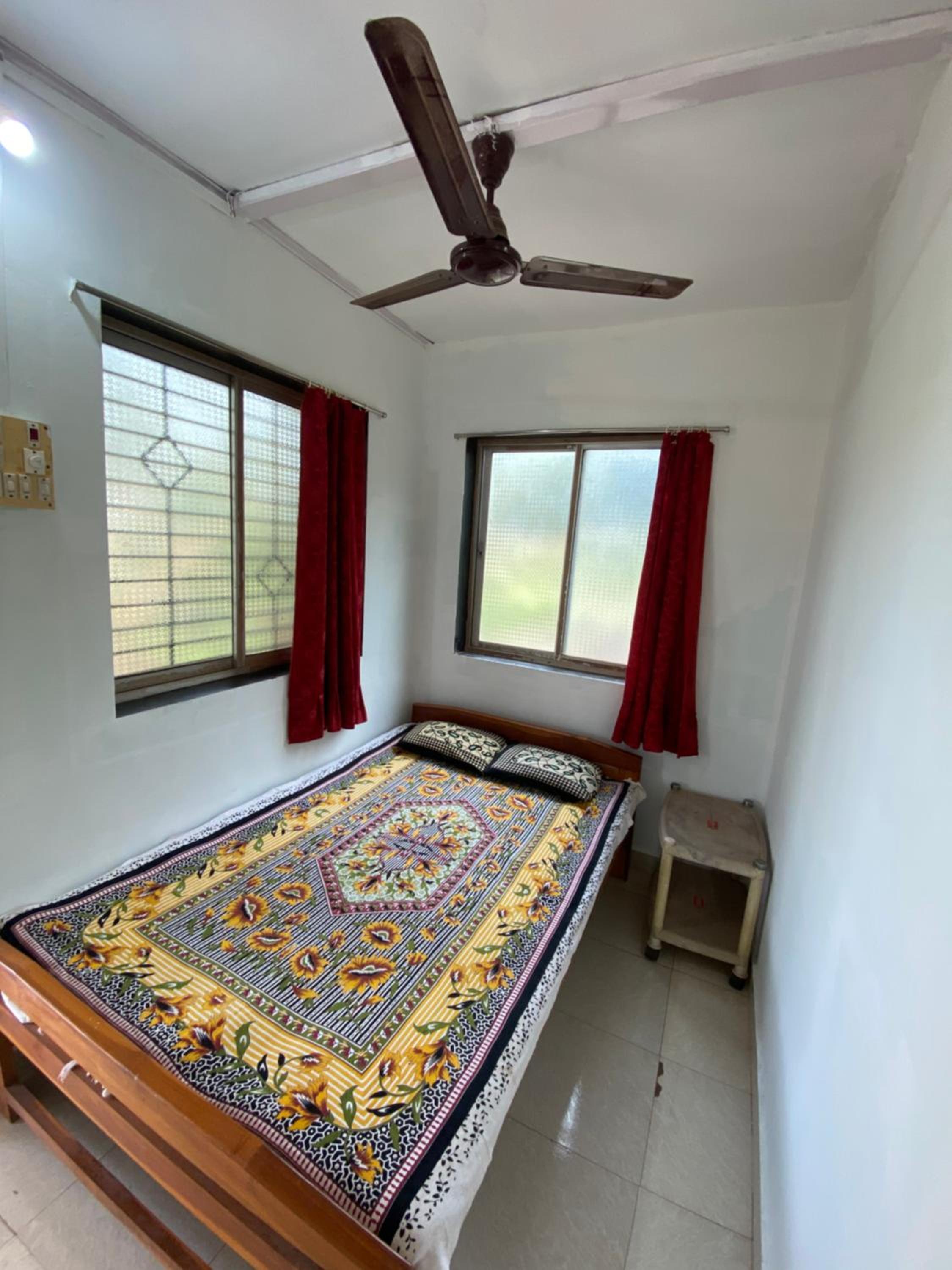 Family Room with Mountain View photo 3