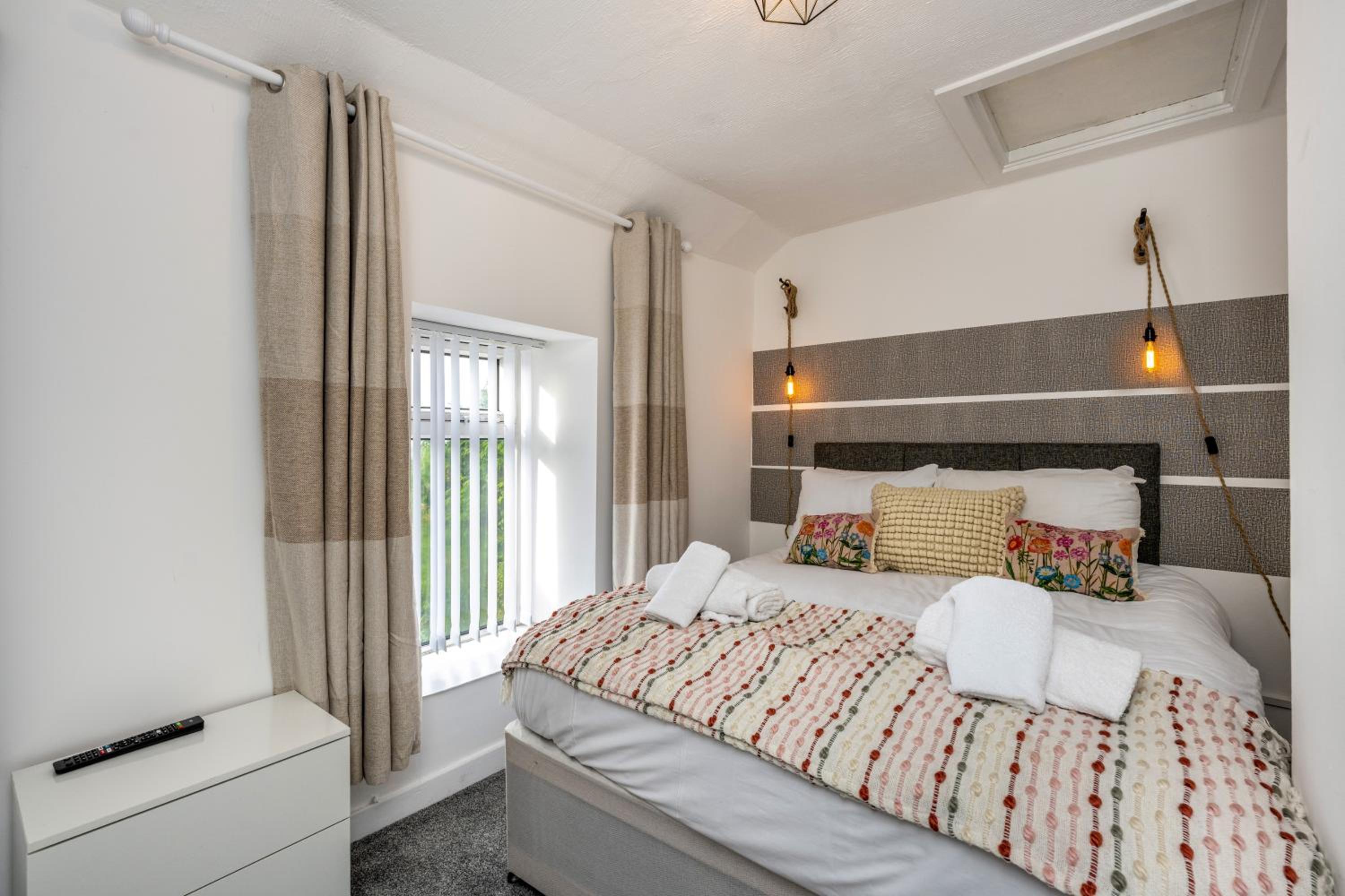 Three-Bedroom House photo 1
