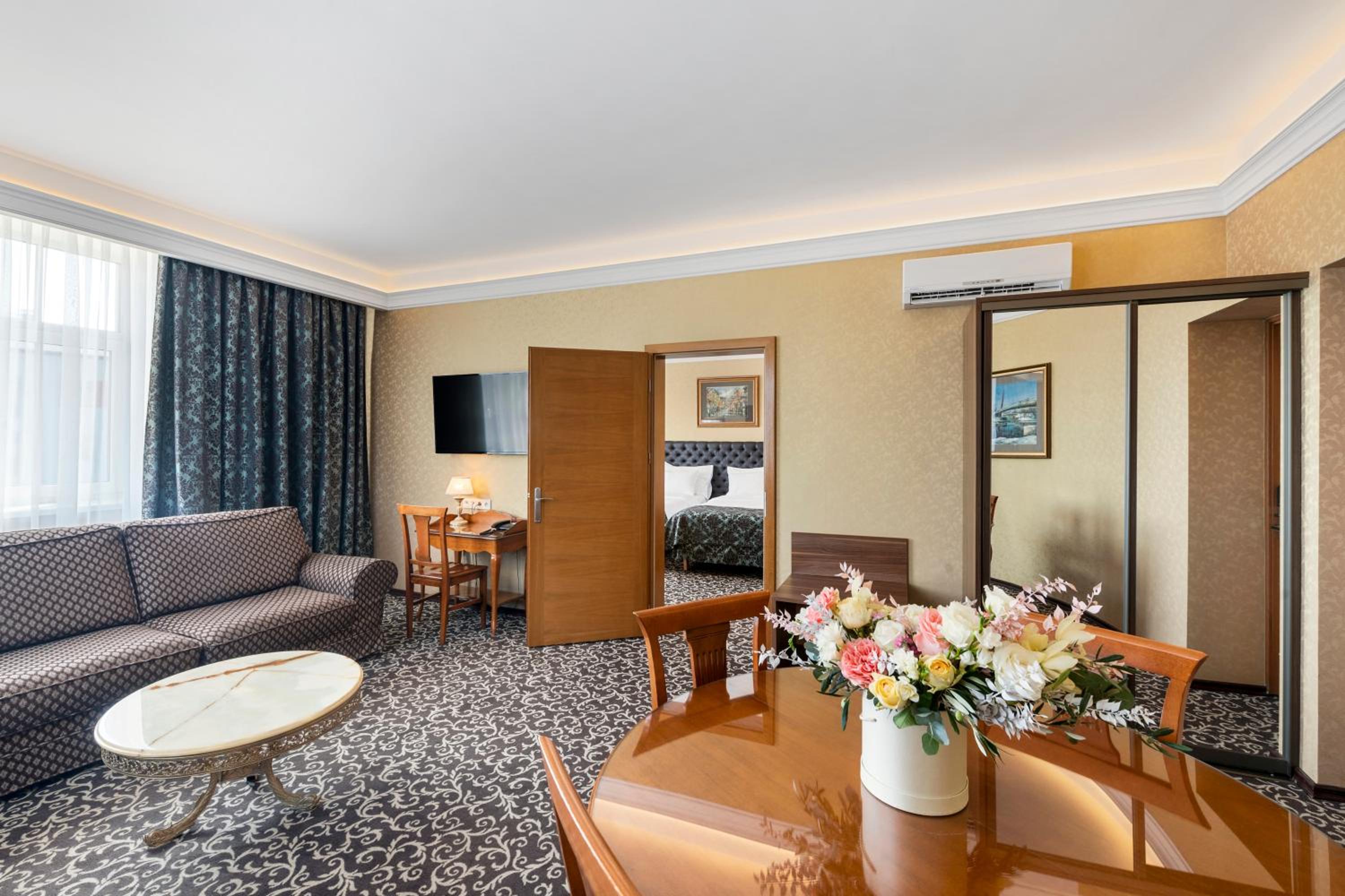 Executive Suite