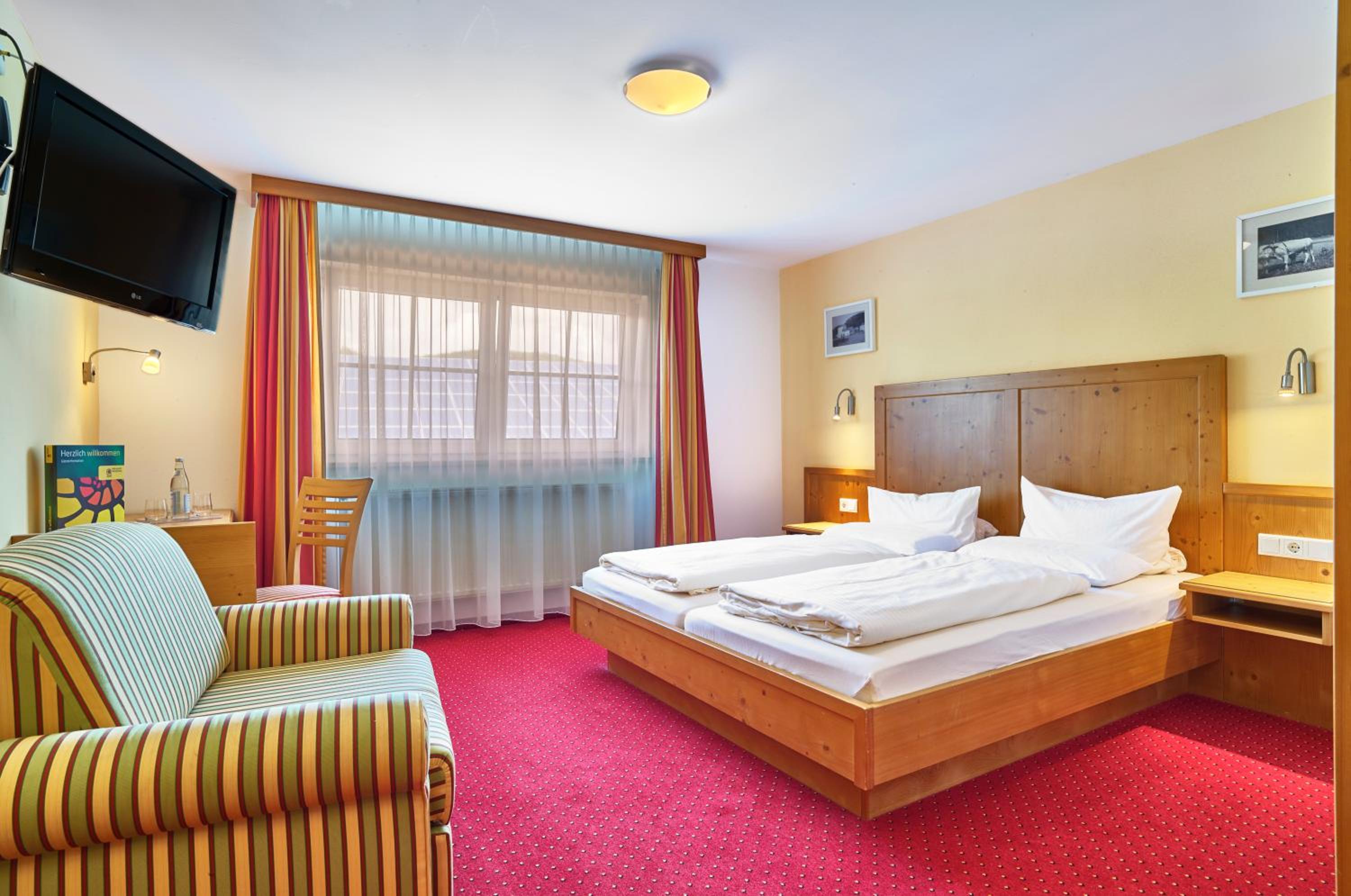 Triple Room - Photo 1
