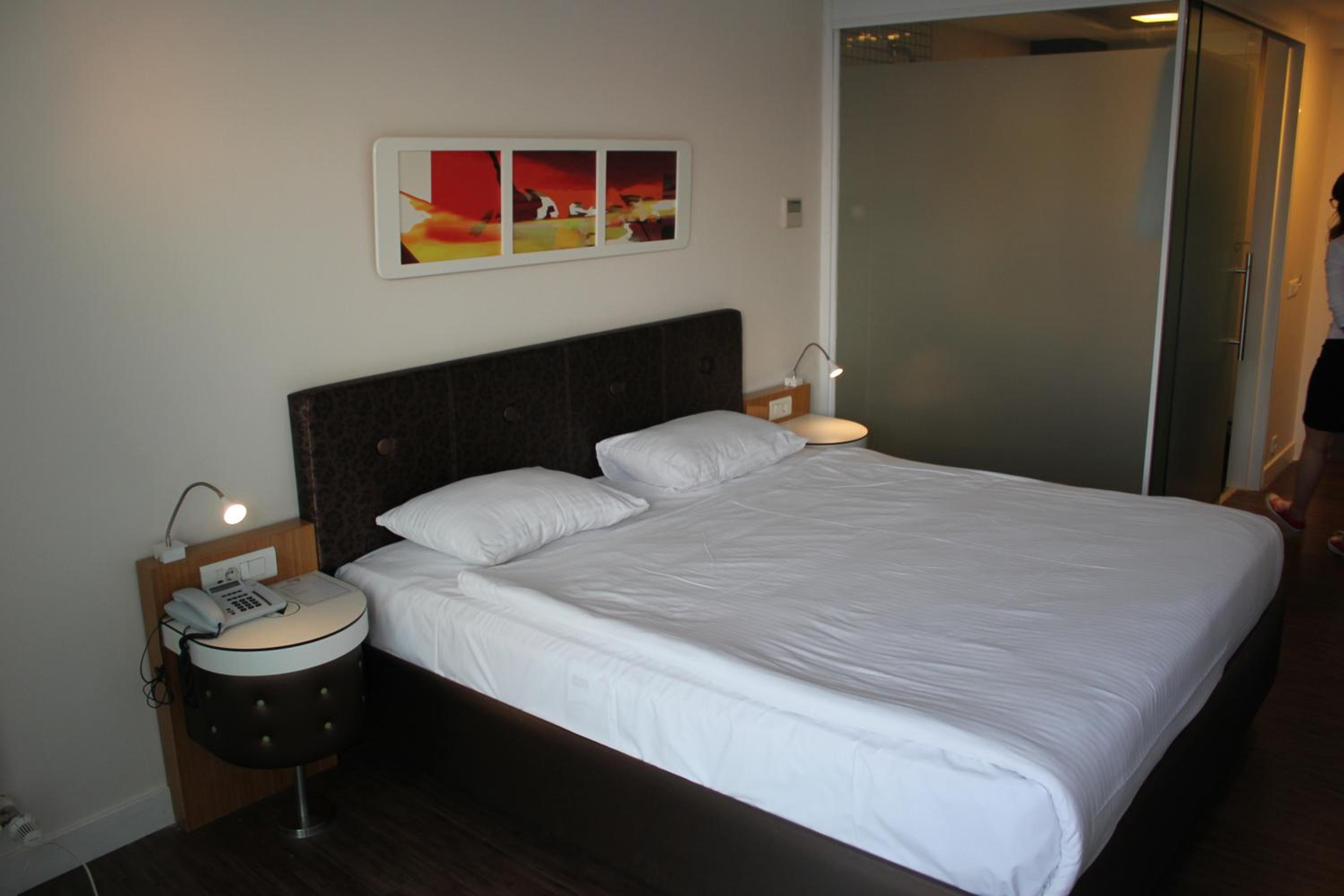 Standard Double Room - Photo 8