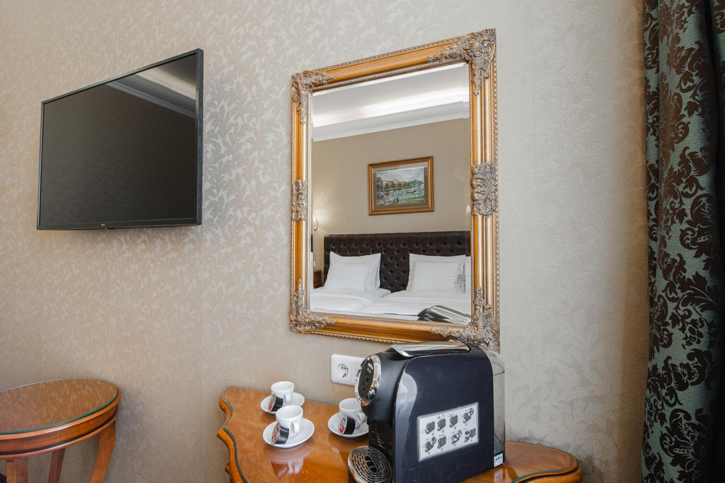 Standard Triple Room - Photo 4