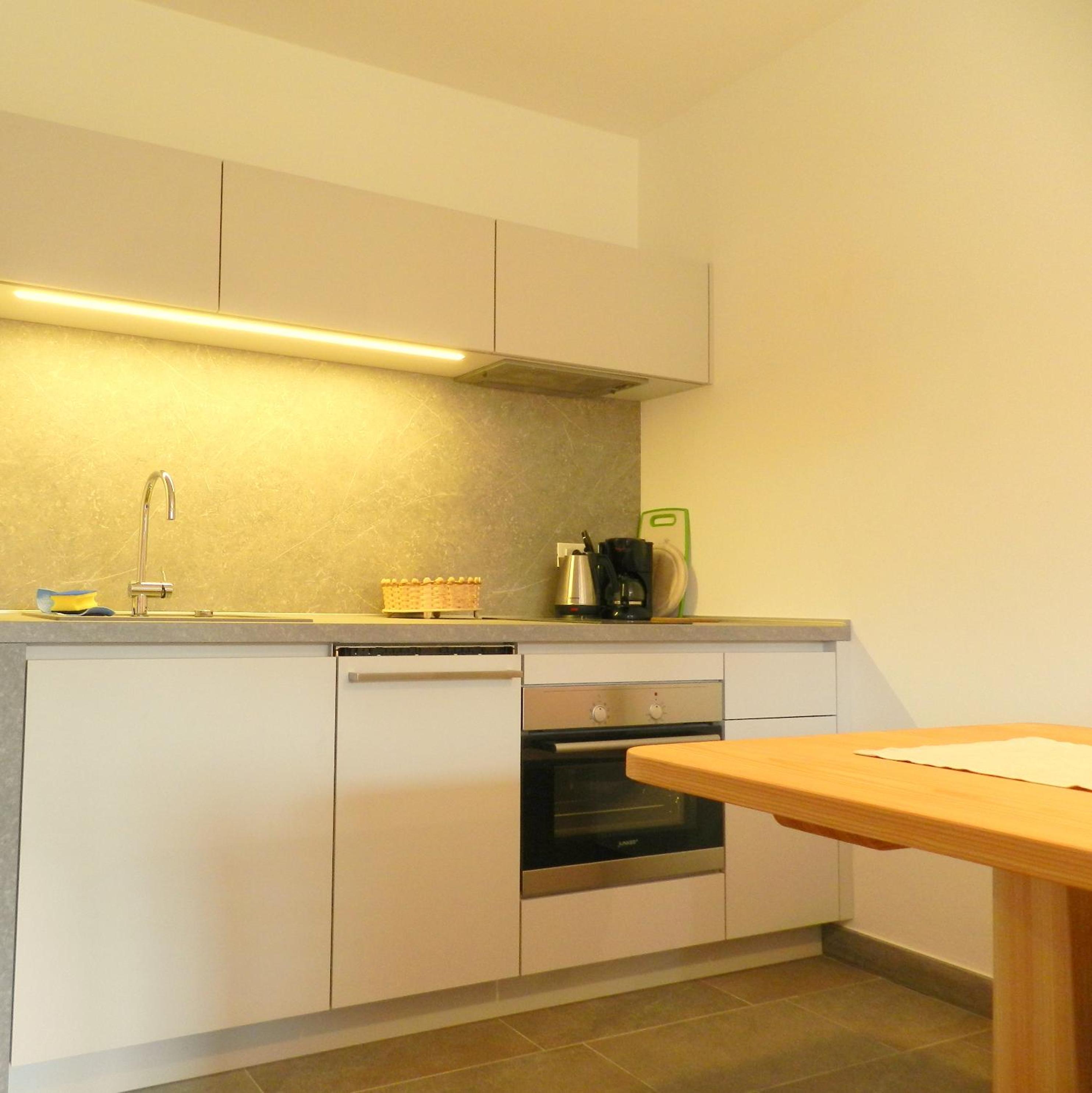 Apartment photo 3