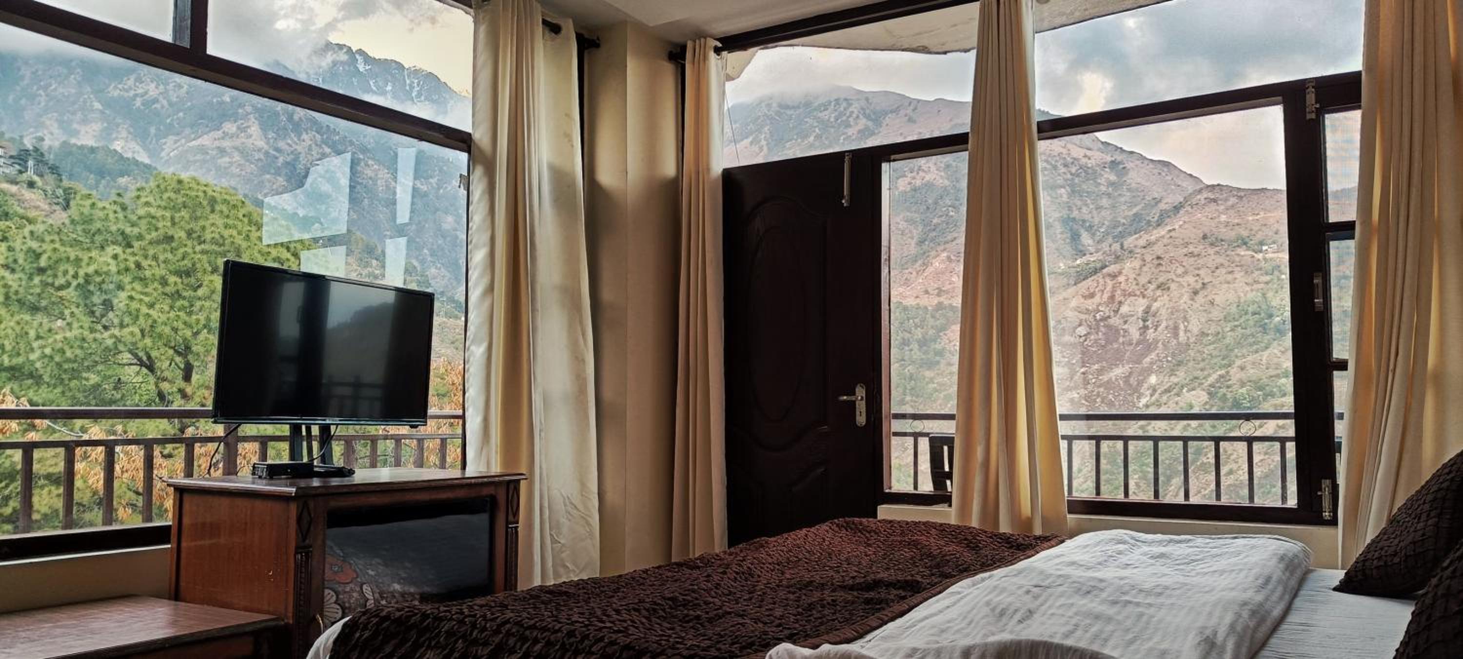 Double Room with Mountain View photo 2