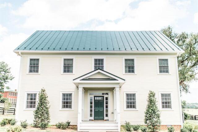 Five-Bedroom House photo 2