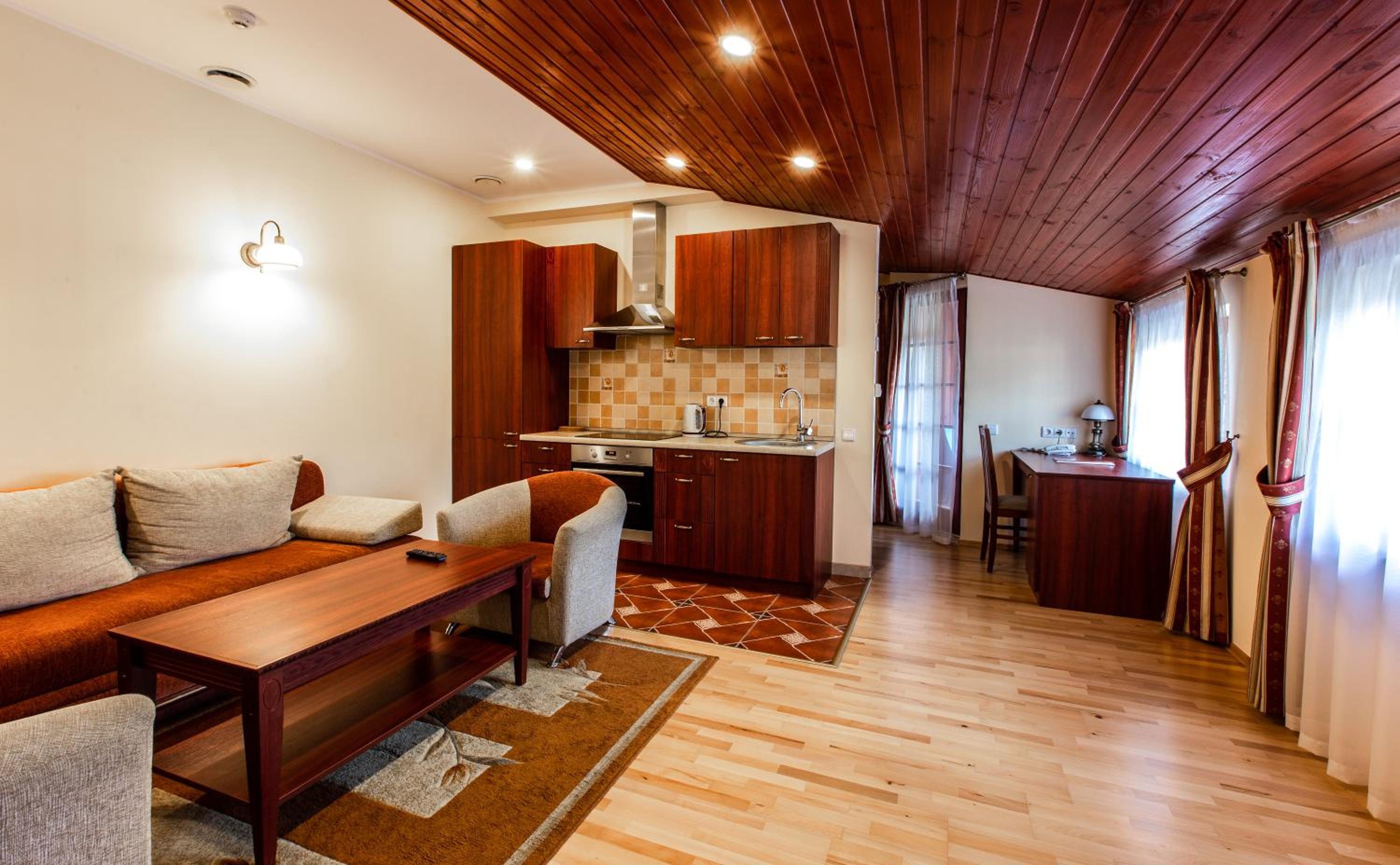 Two Bedroom Family Apartment with Balcony and SPA Access photo 3