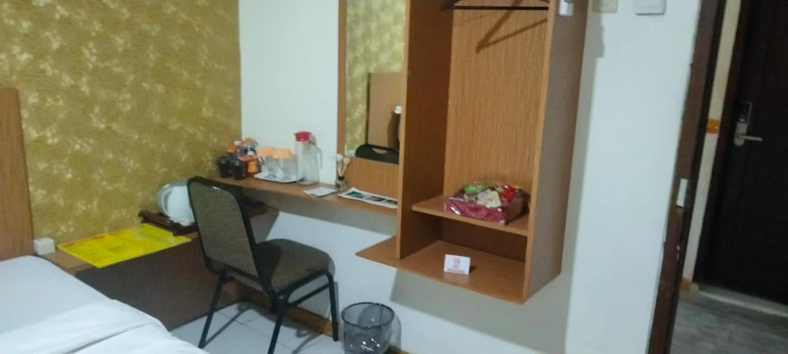 Deluxe Room - Photo 5