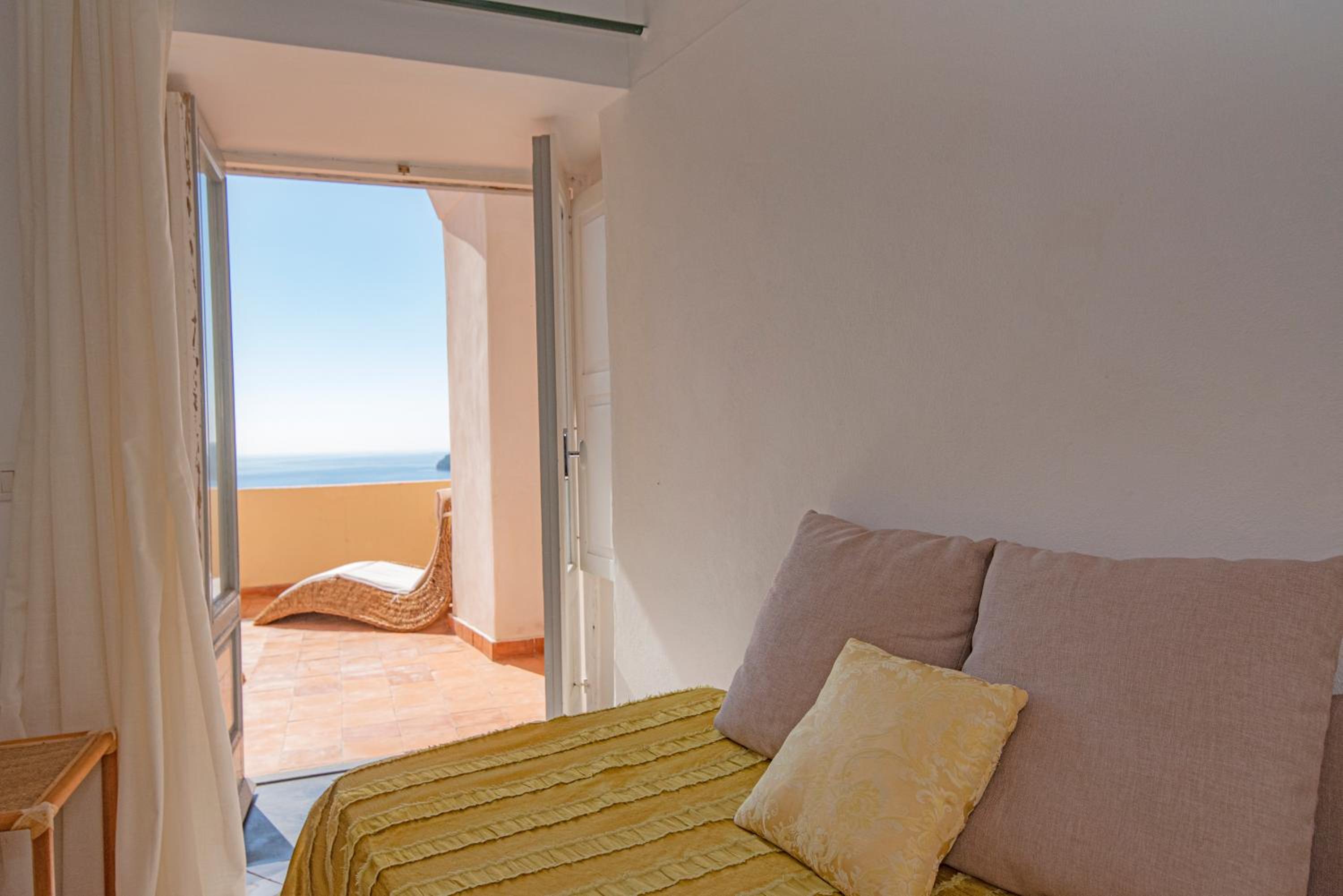 Triple Room with Sea View photo 2