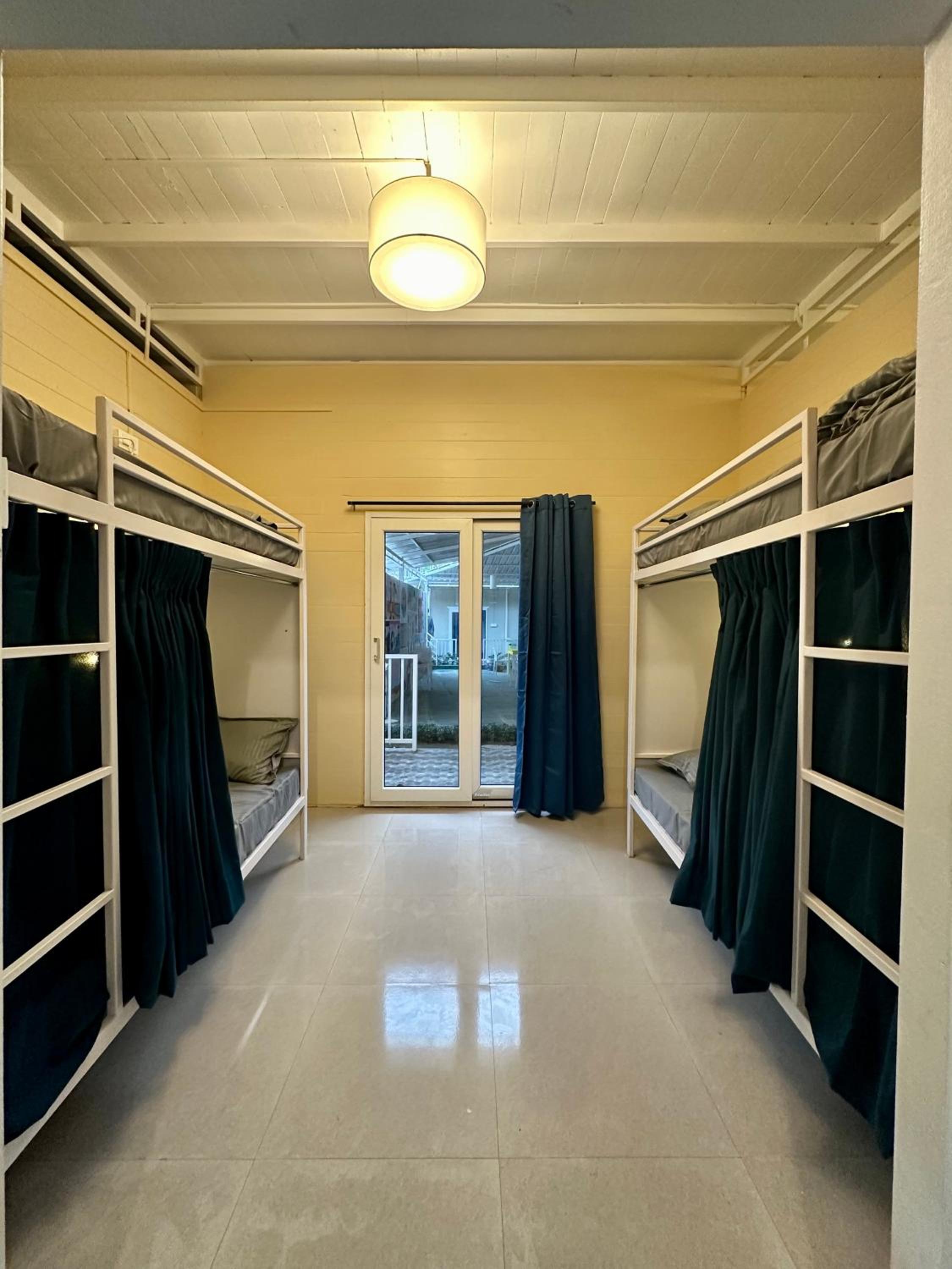 Bed in 4-Bed Male Dormitory Room photo 1