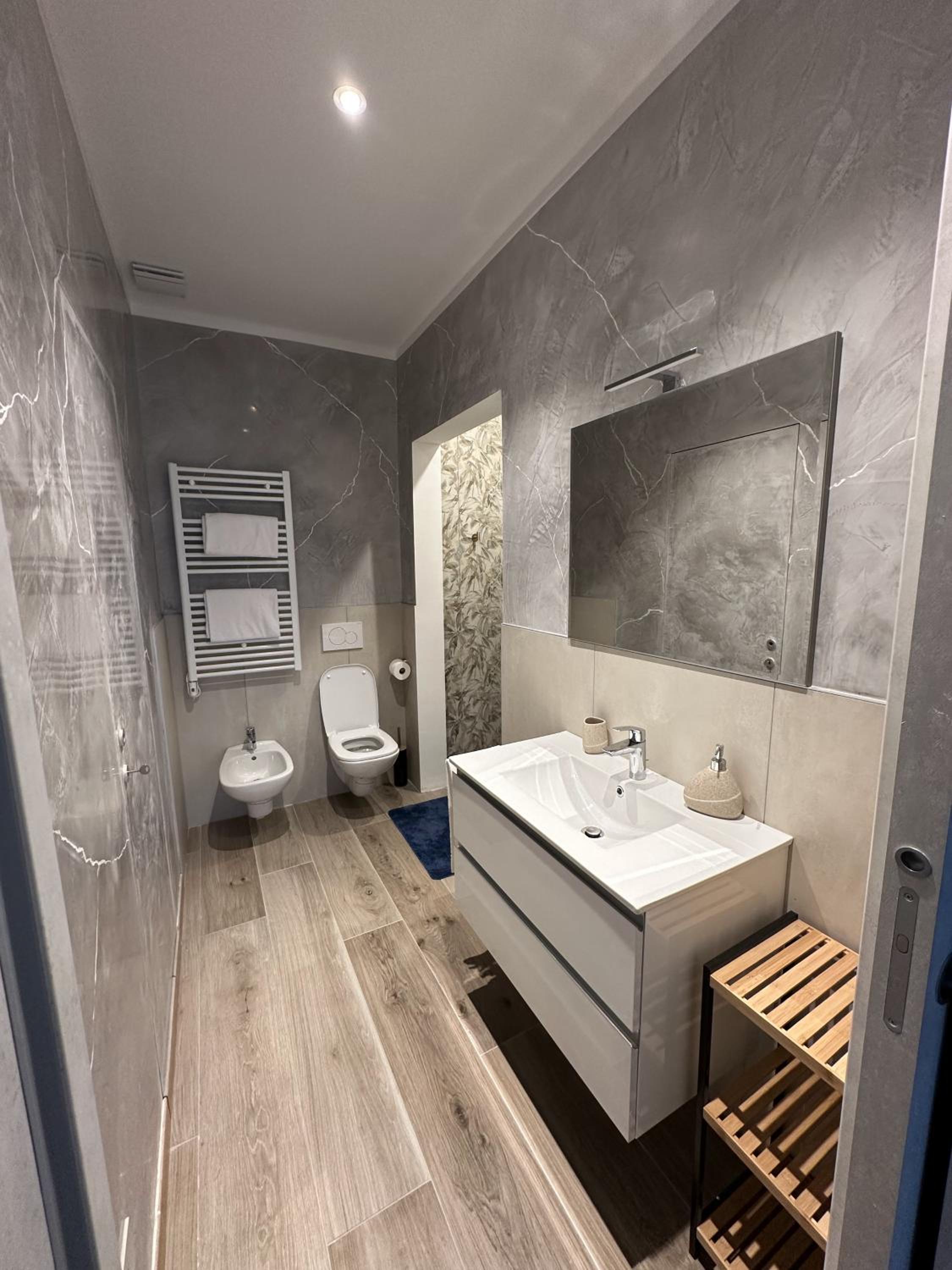 Apartment - Ground Floor photo 2