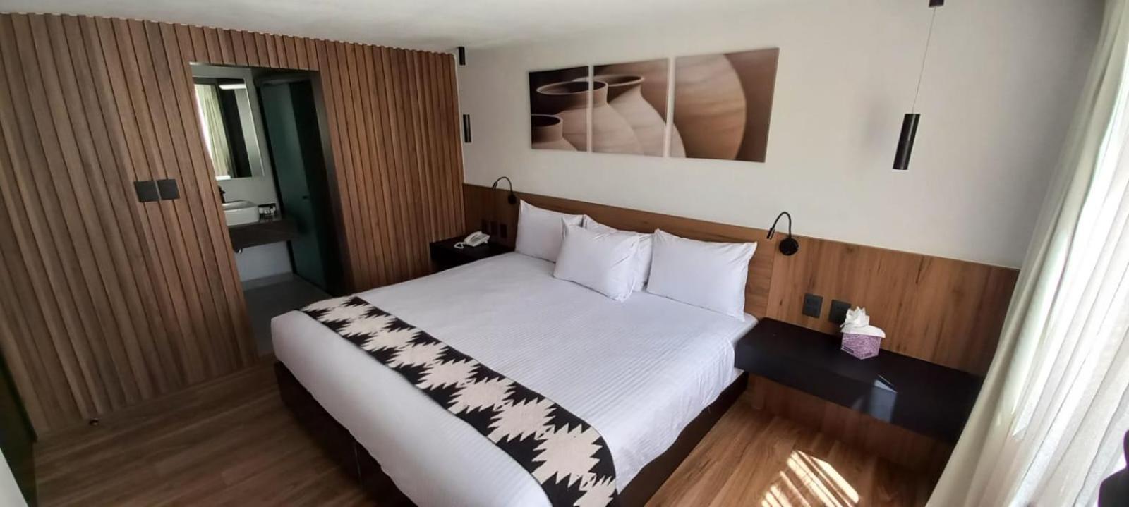 Standard Queen Room photo 1