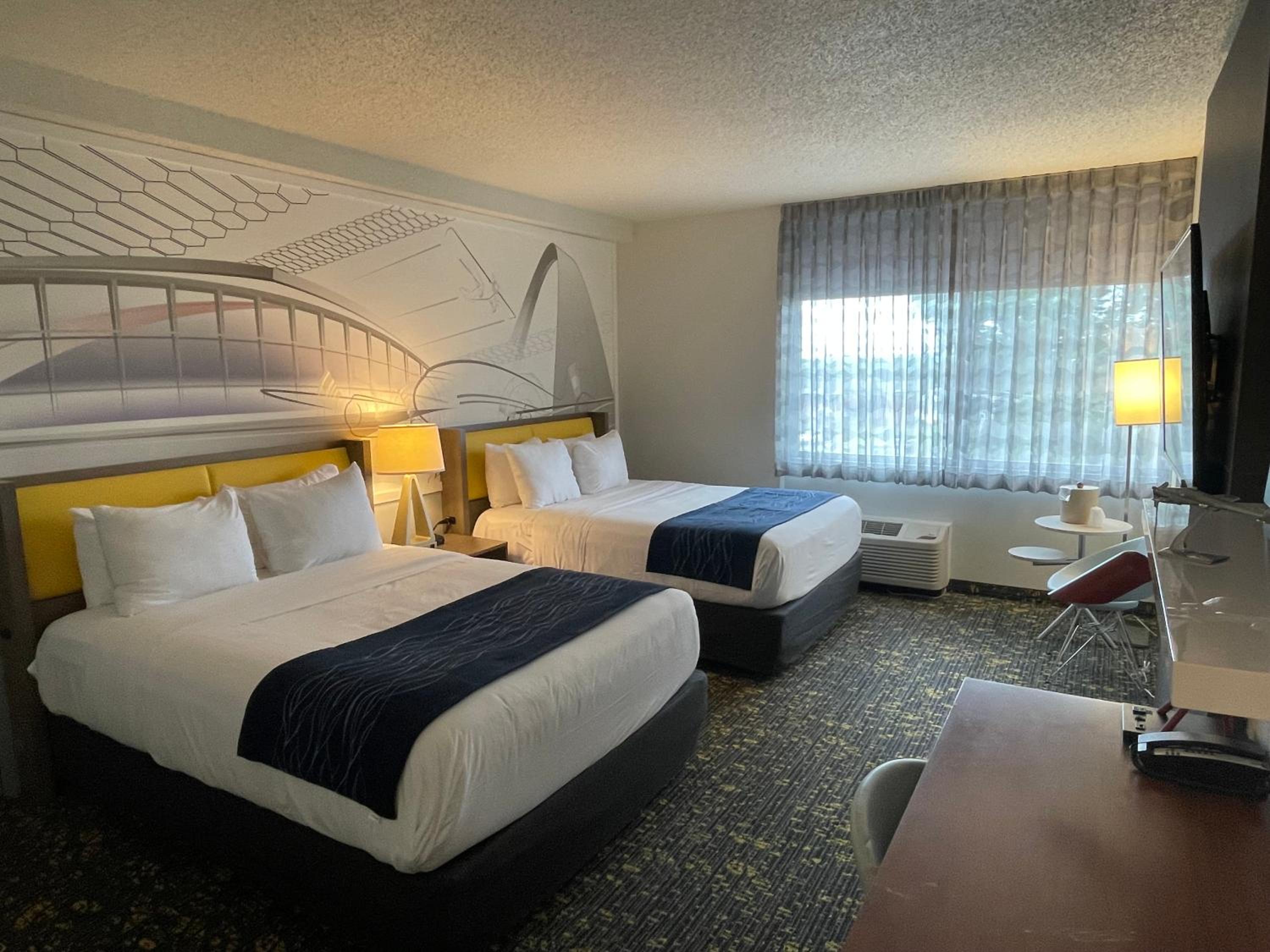 Two Queen Beds photo 2