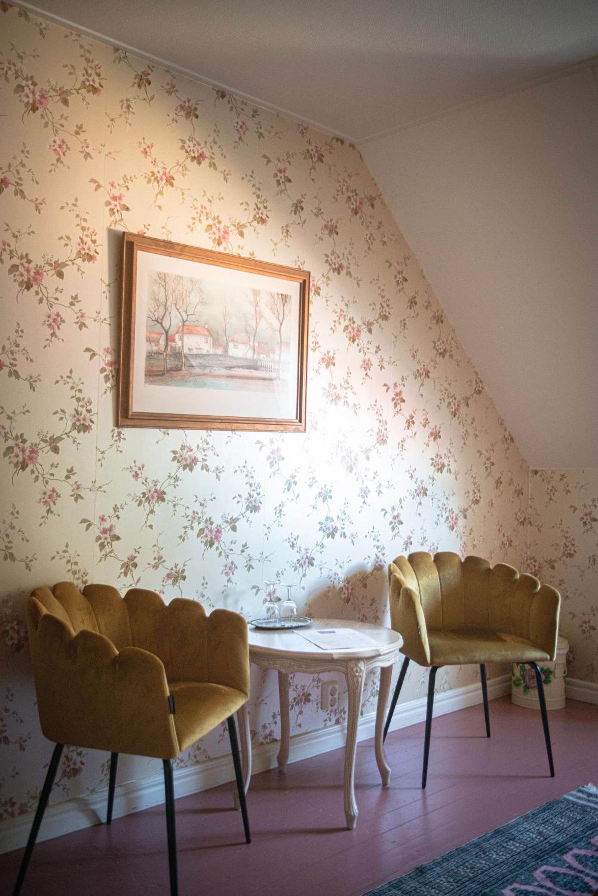 Superior Double or Twin Room - Photo 7