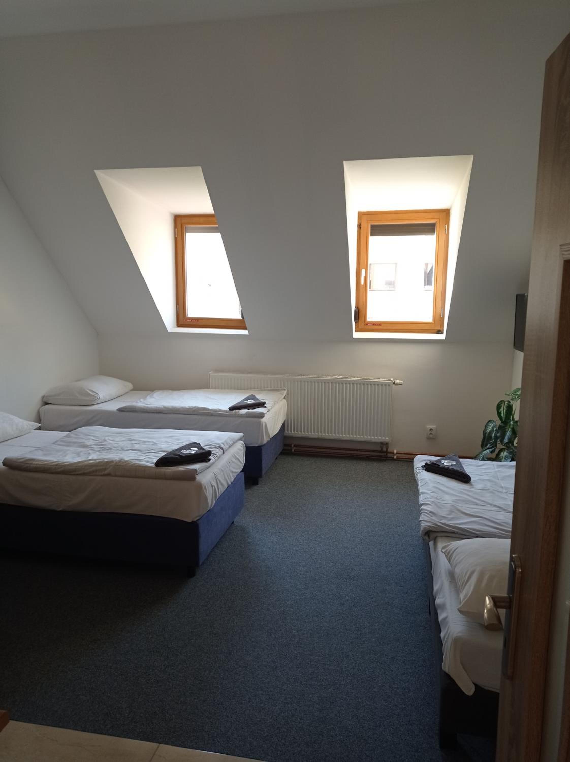 Comfort Triple Room with Shower photo 2