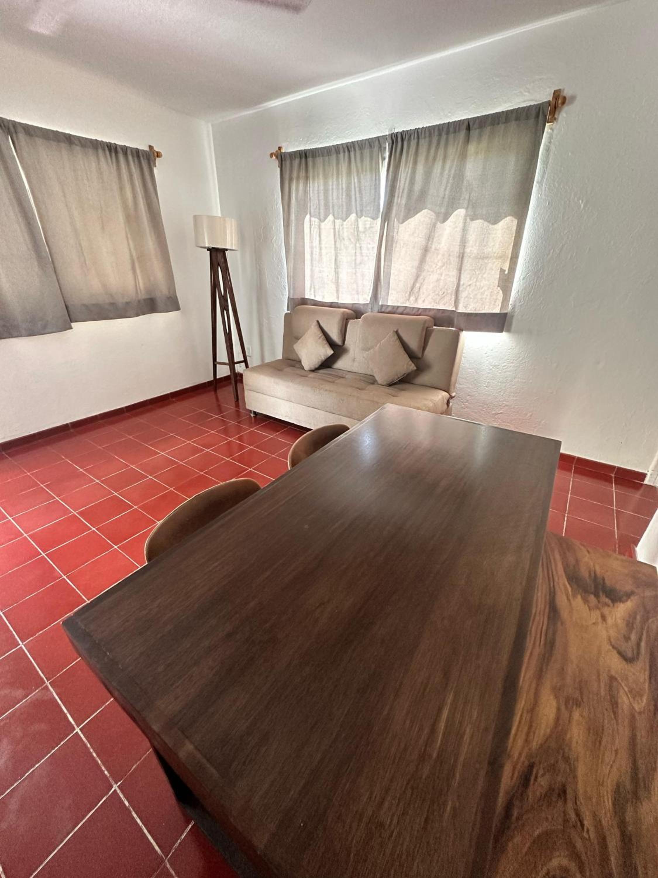 Deluxe Double Room with Shower - Photo 4