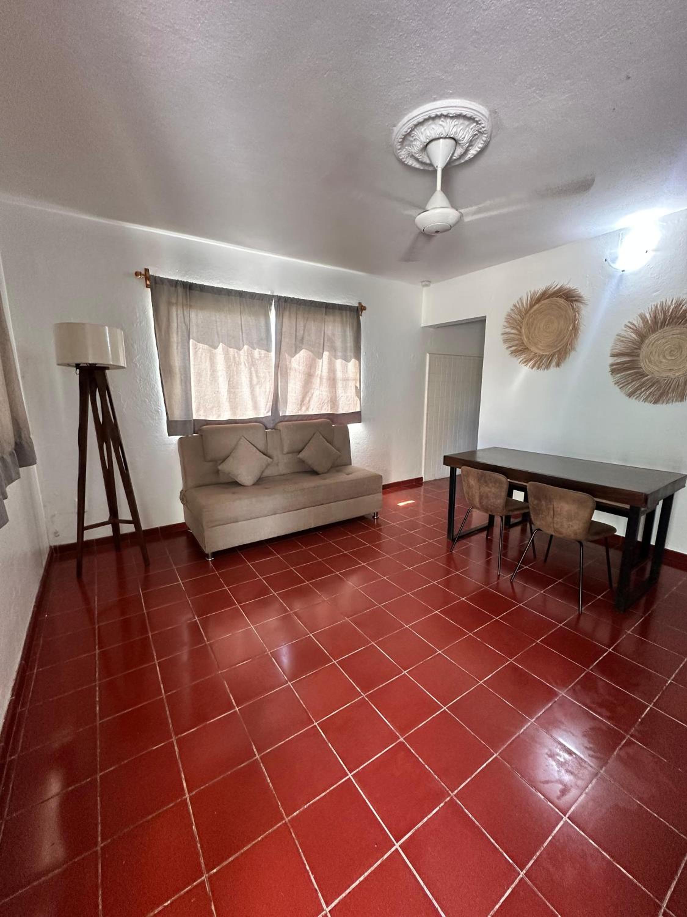 Deluxe Double Room with Shower - Photo 5