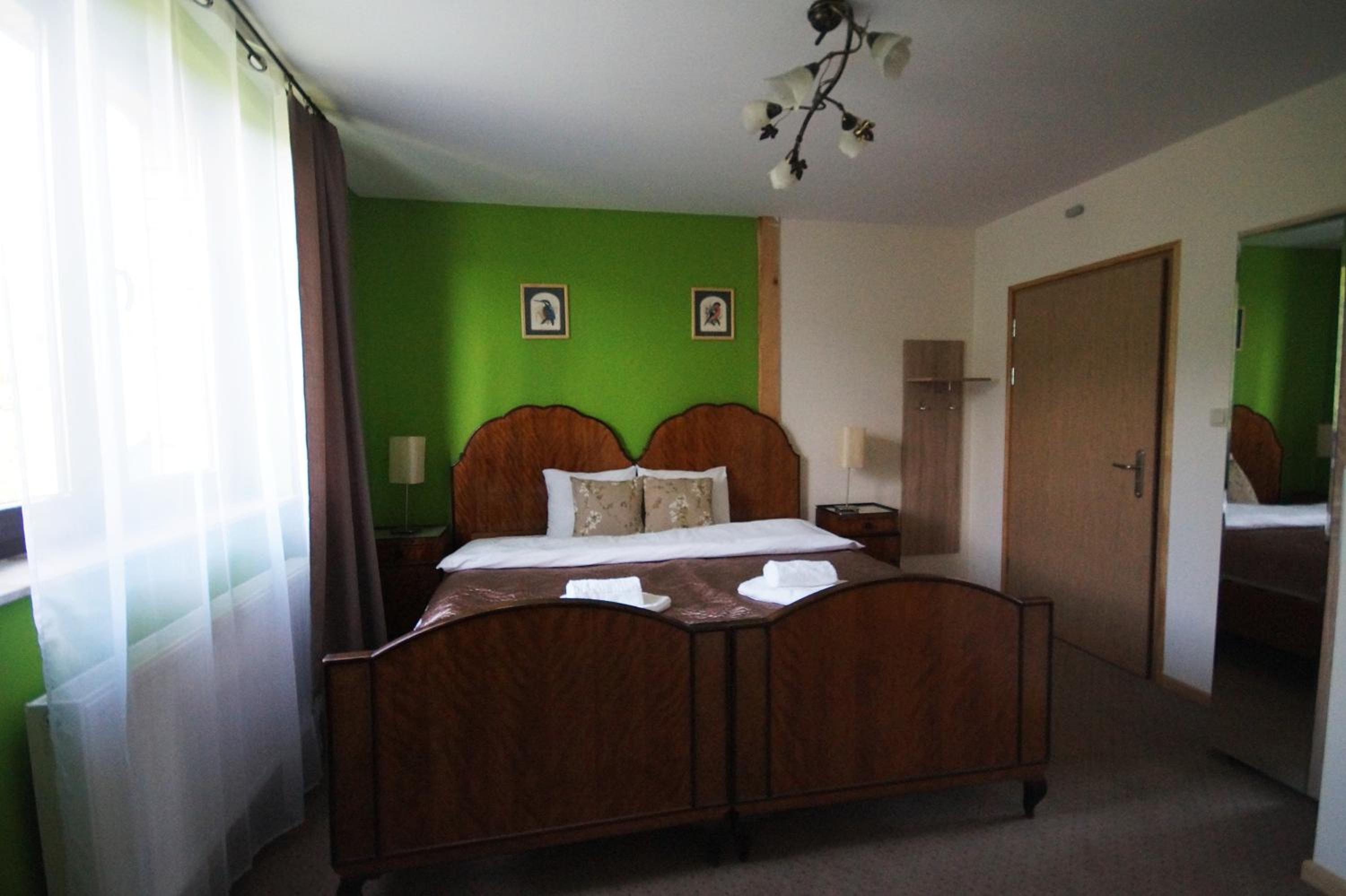 Double or Twin Room - Photo 7