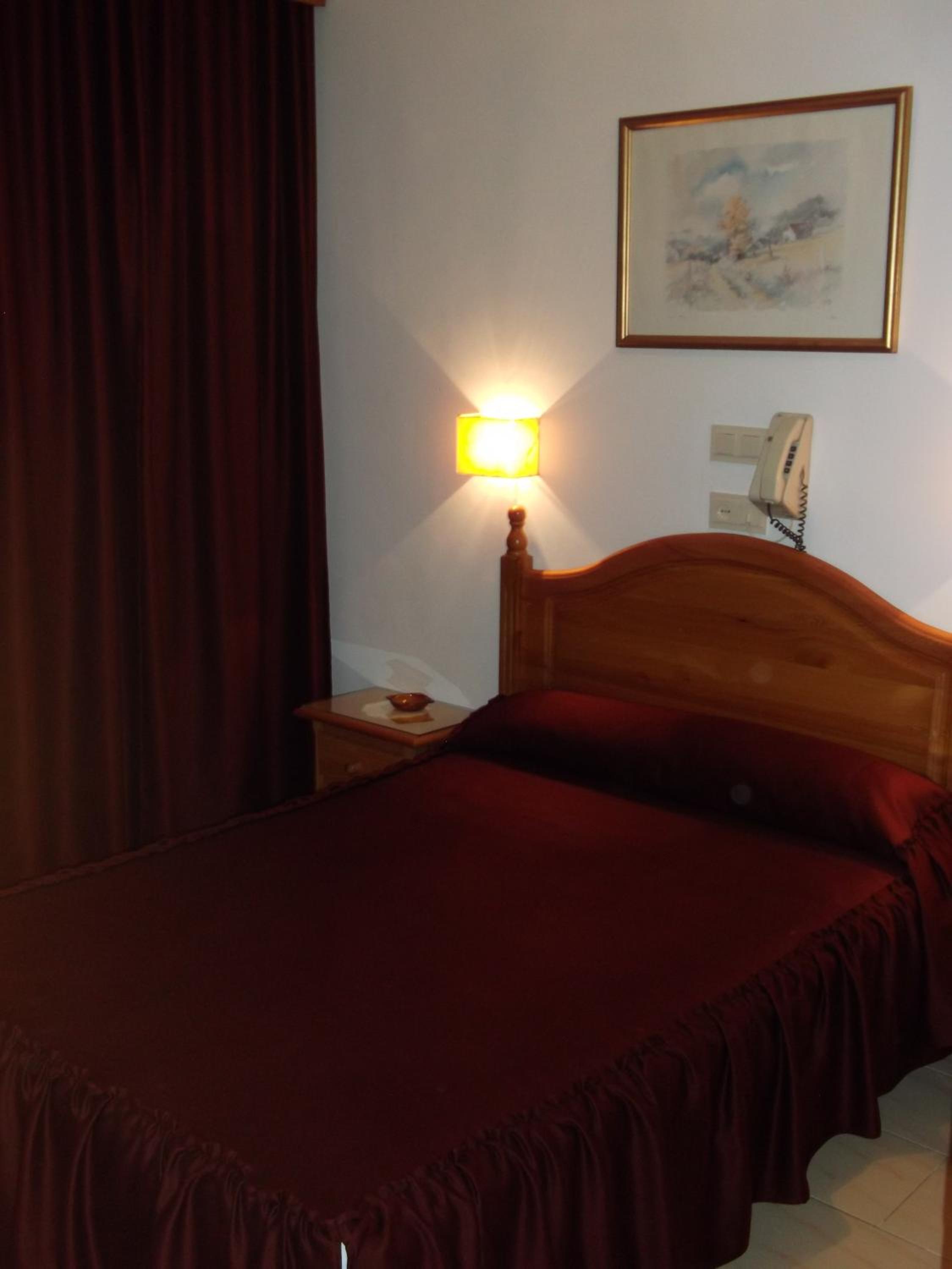 Habitación Doble con Baño Privado