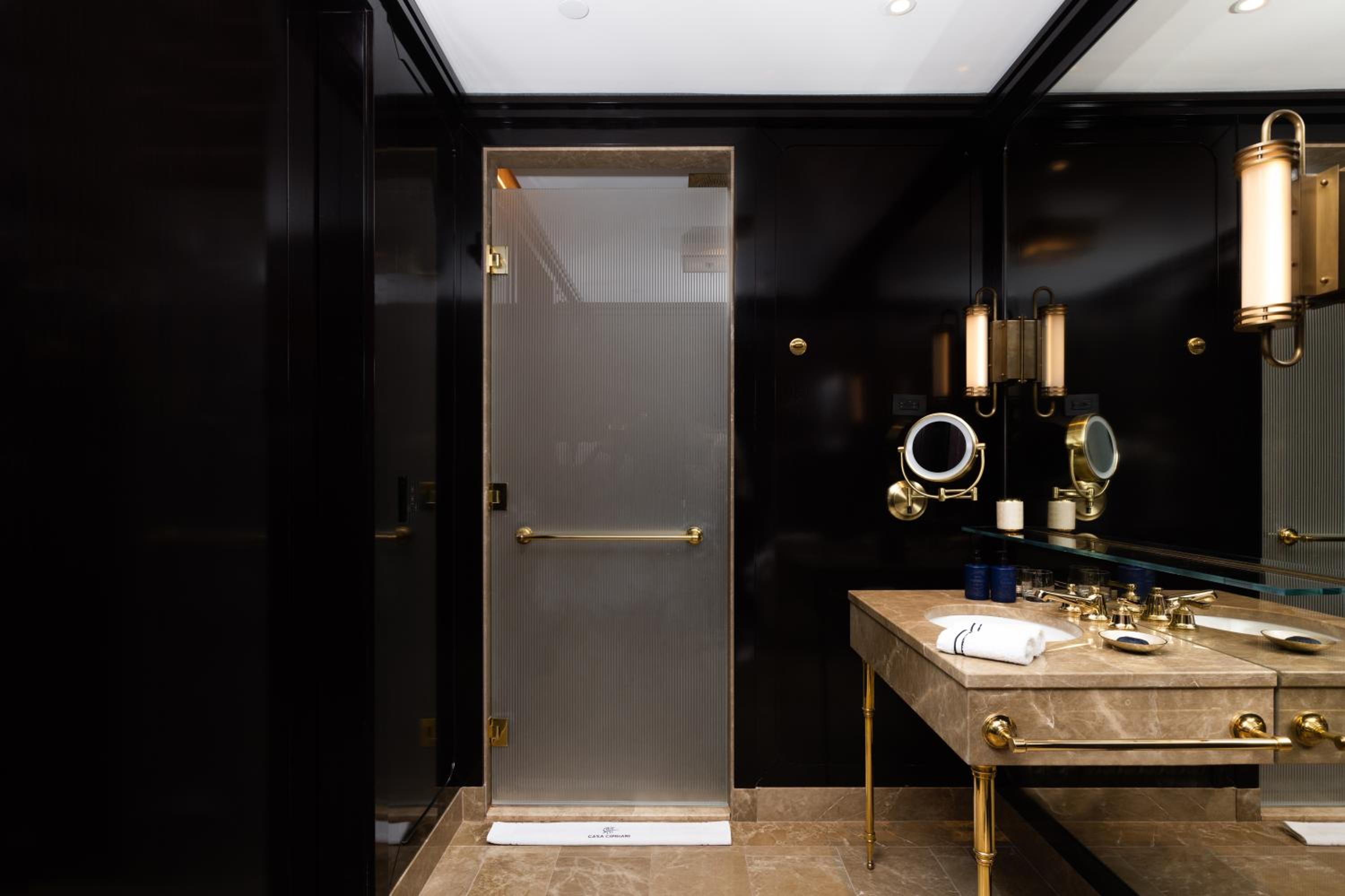 Two Bedroom Verrazano Suite Accessible thumbnail 6