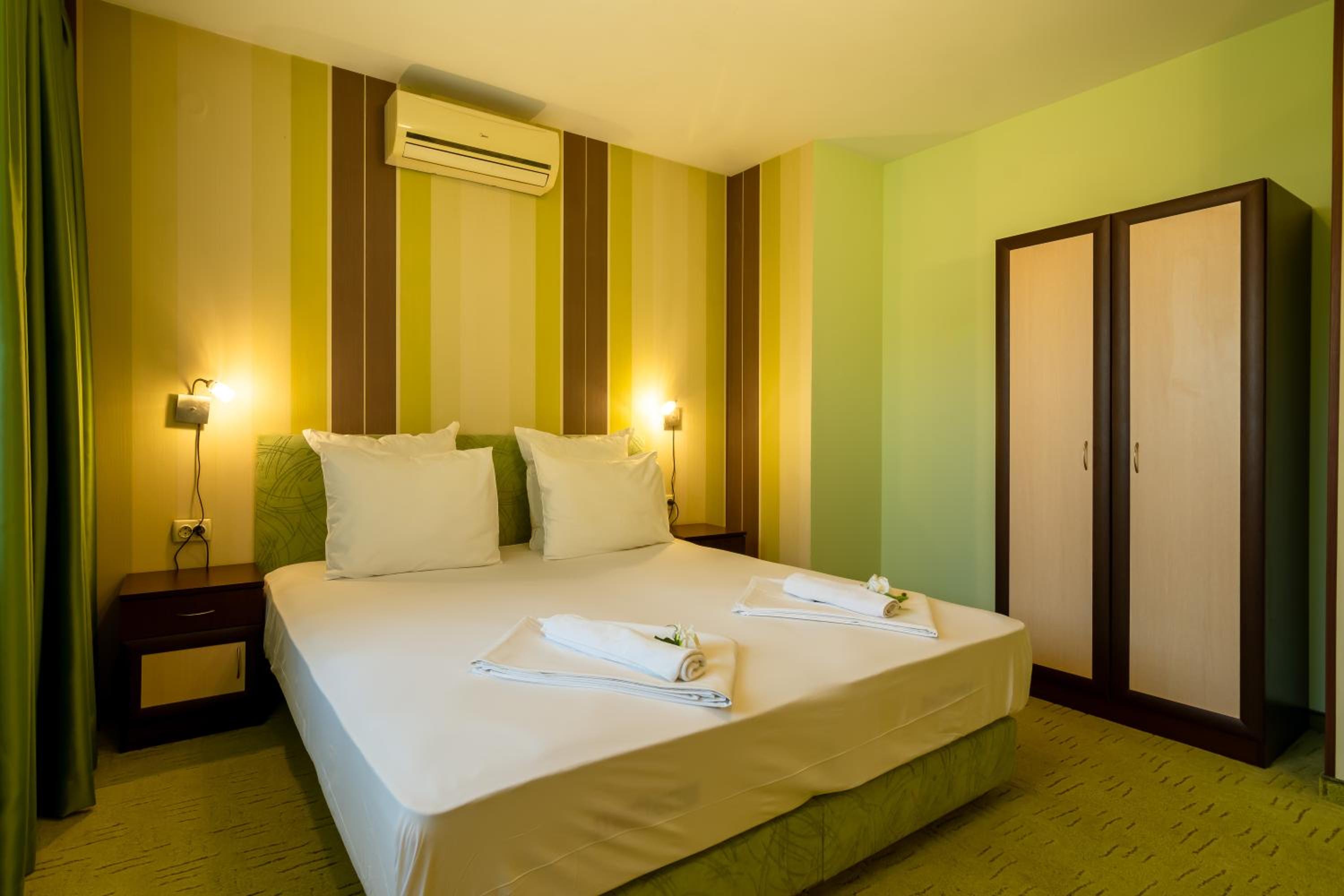 Double Room with Garden View photo 3
