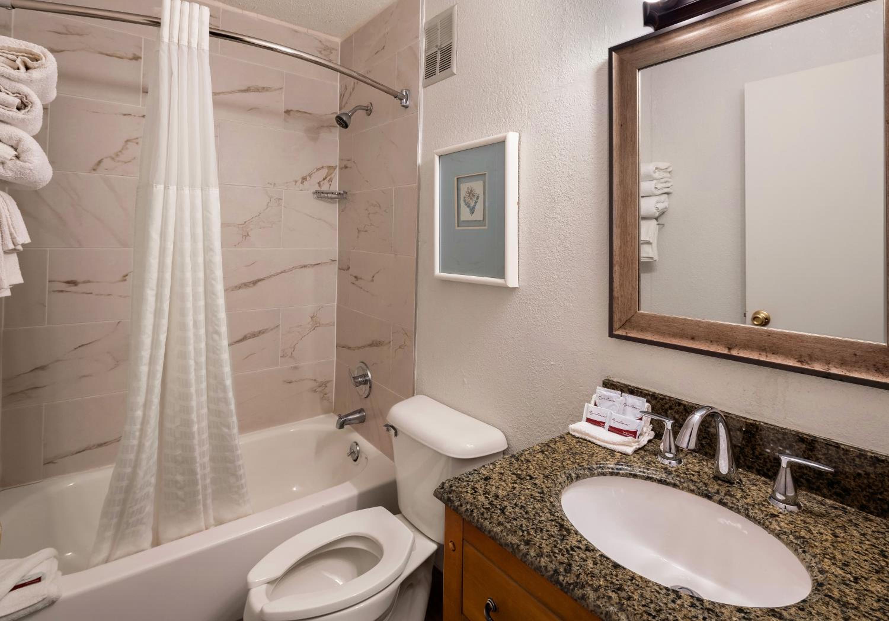 King Room - Non-Smoking - Photo 11