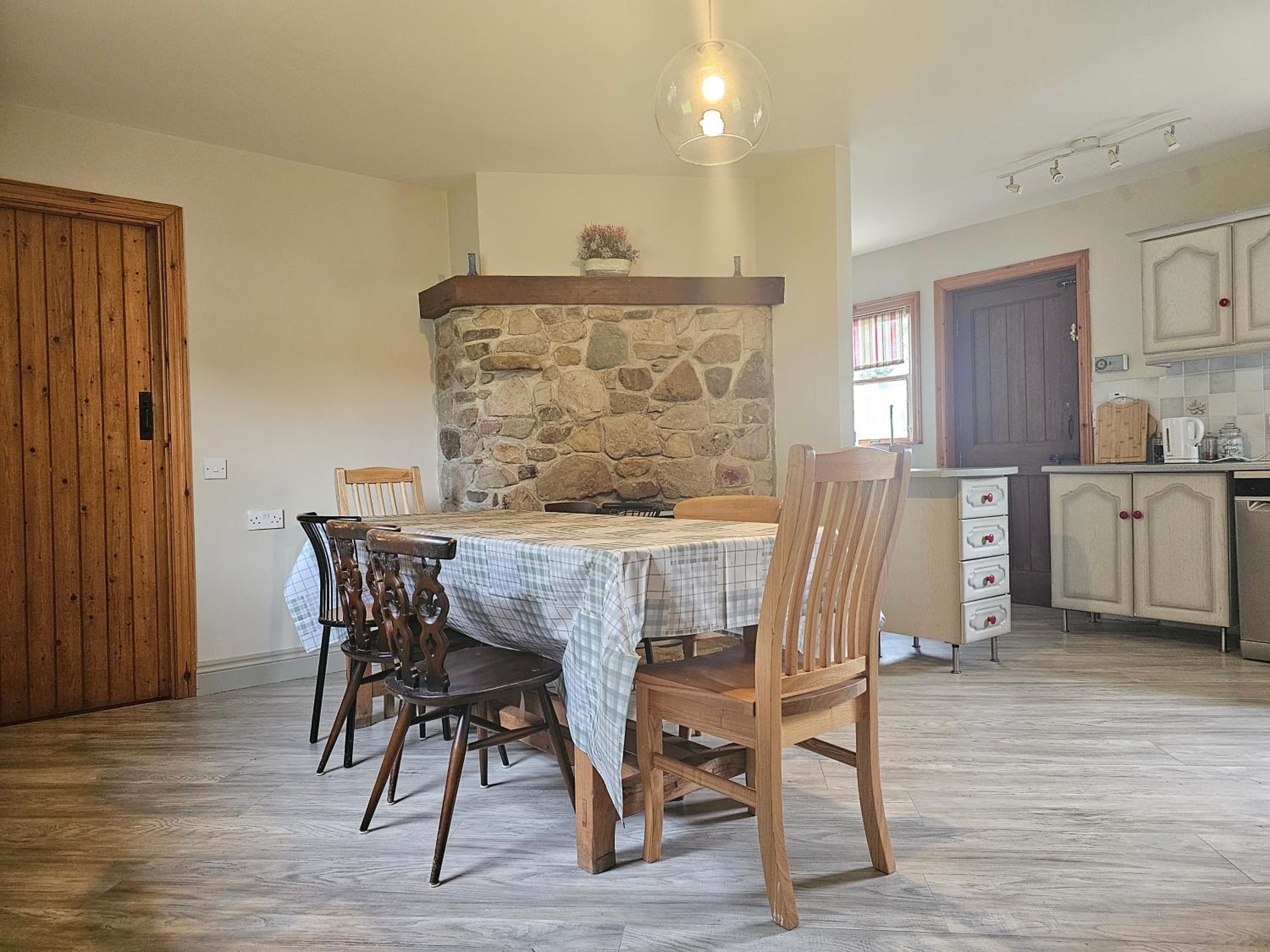 Three-Bedroom House photo 2