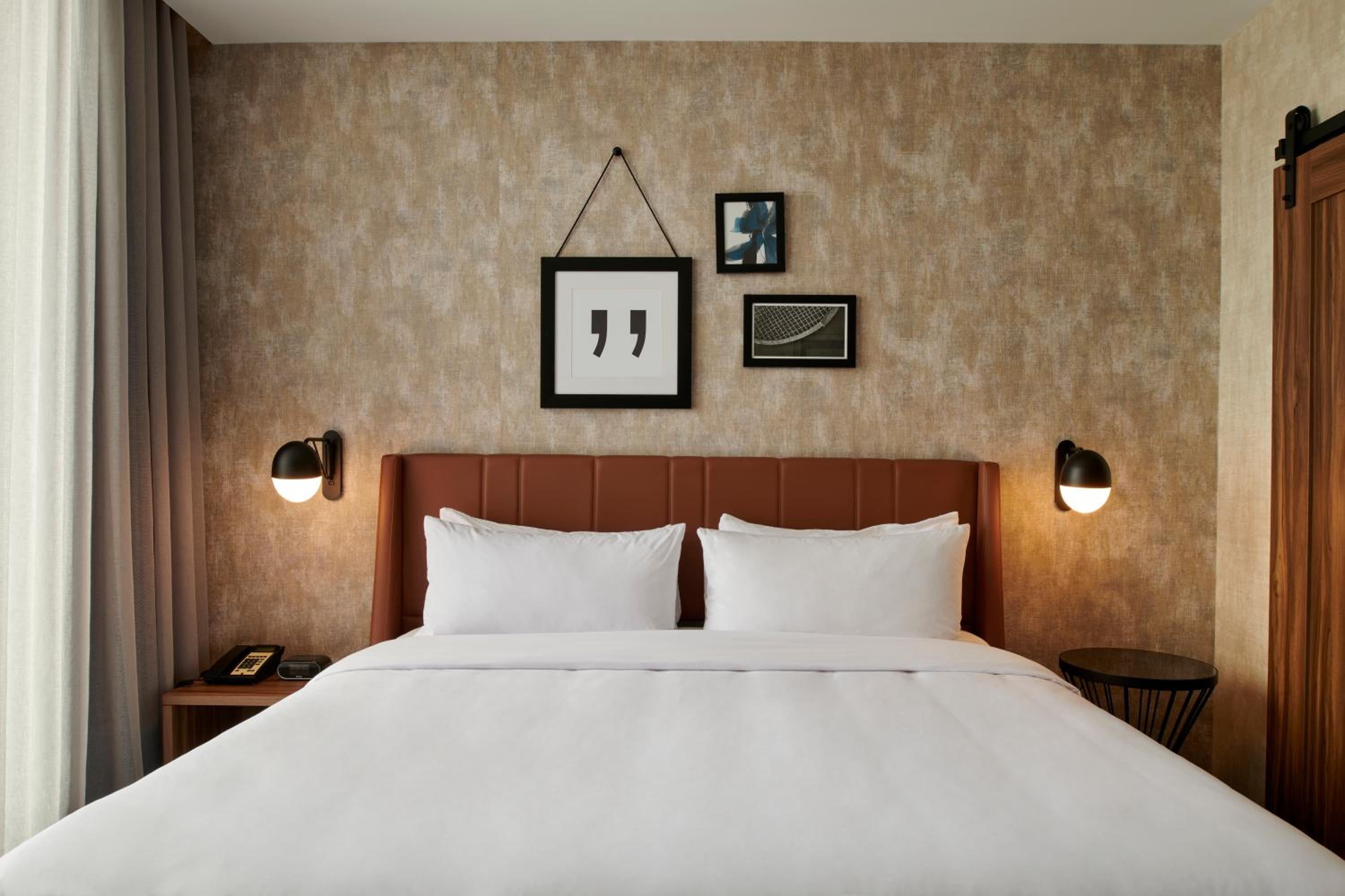 One-Bedroom King Suite with Sofa Bed - Photo 1