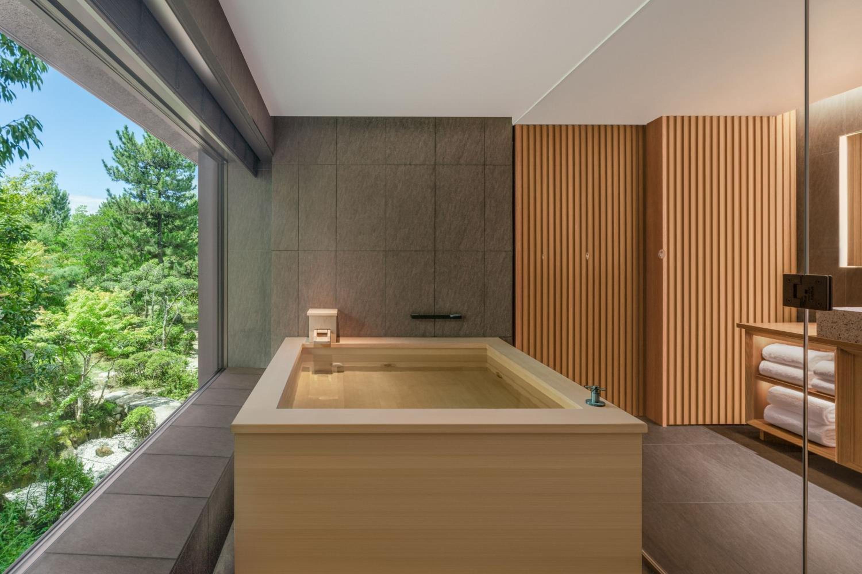 One-Bedroom Presidential Onsen Suite