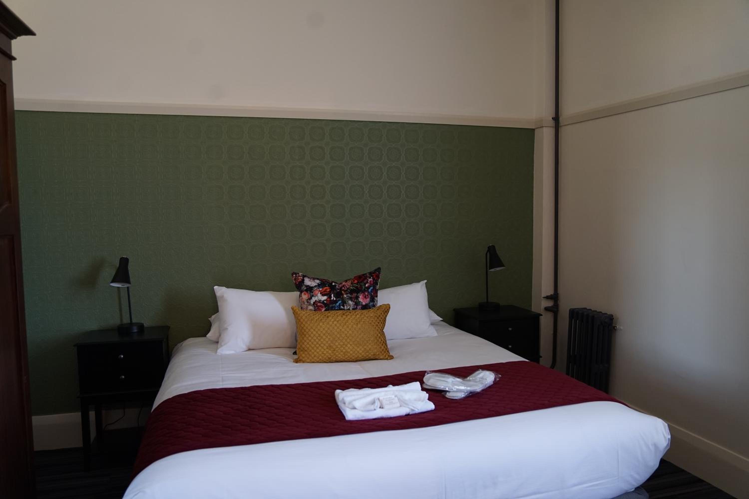 Superior Queen Room
