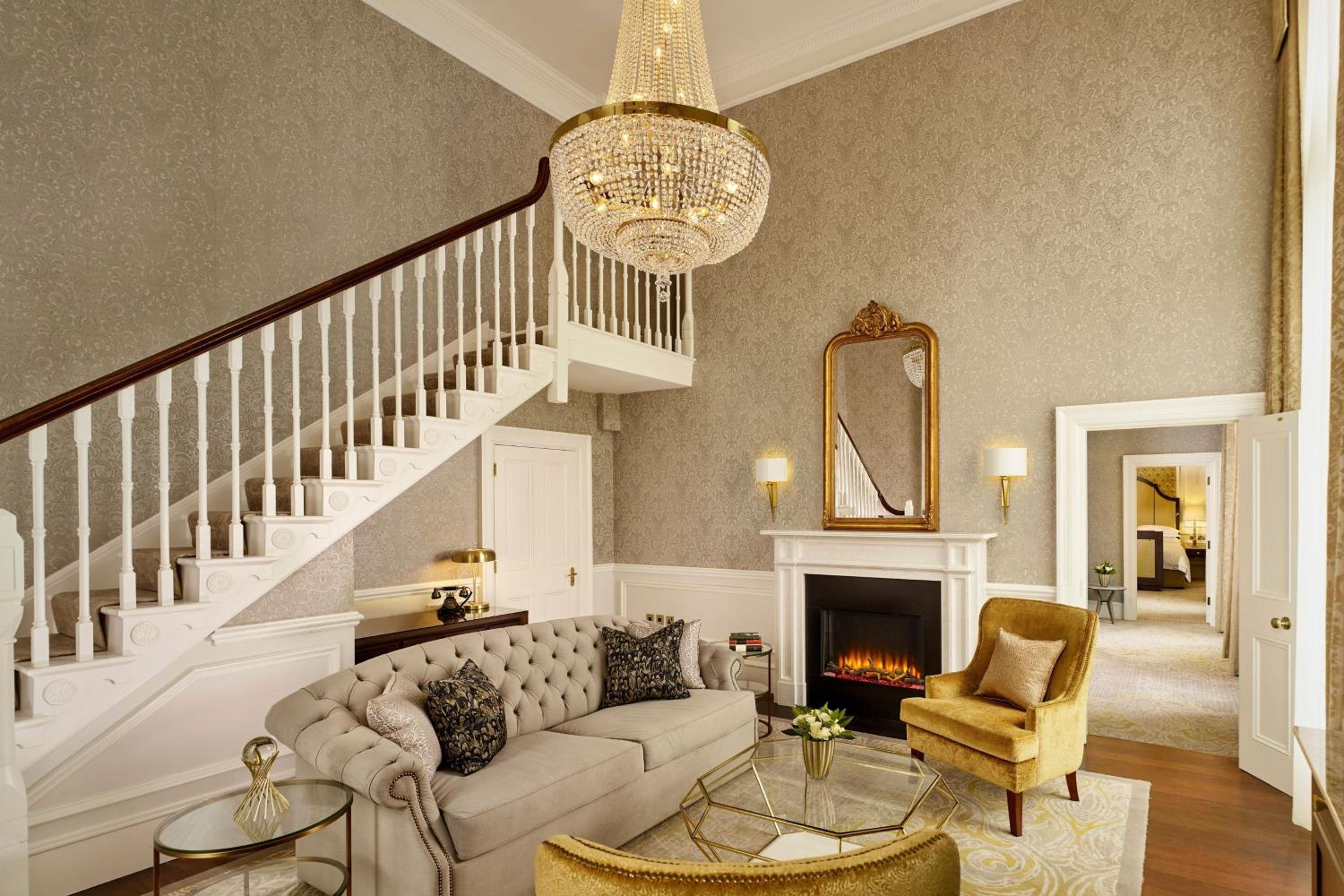 Presidential King Suite with City View