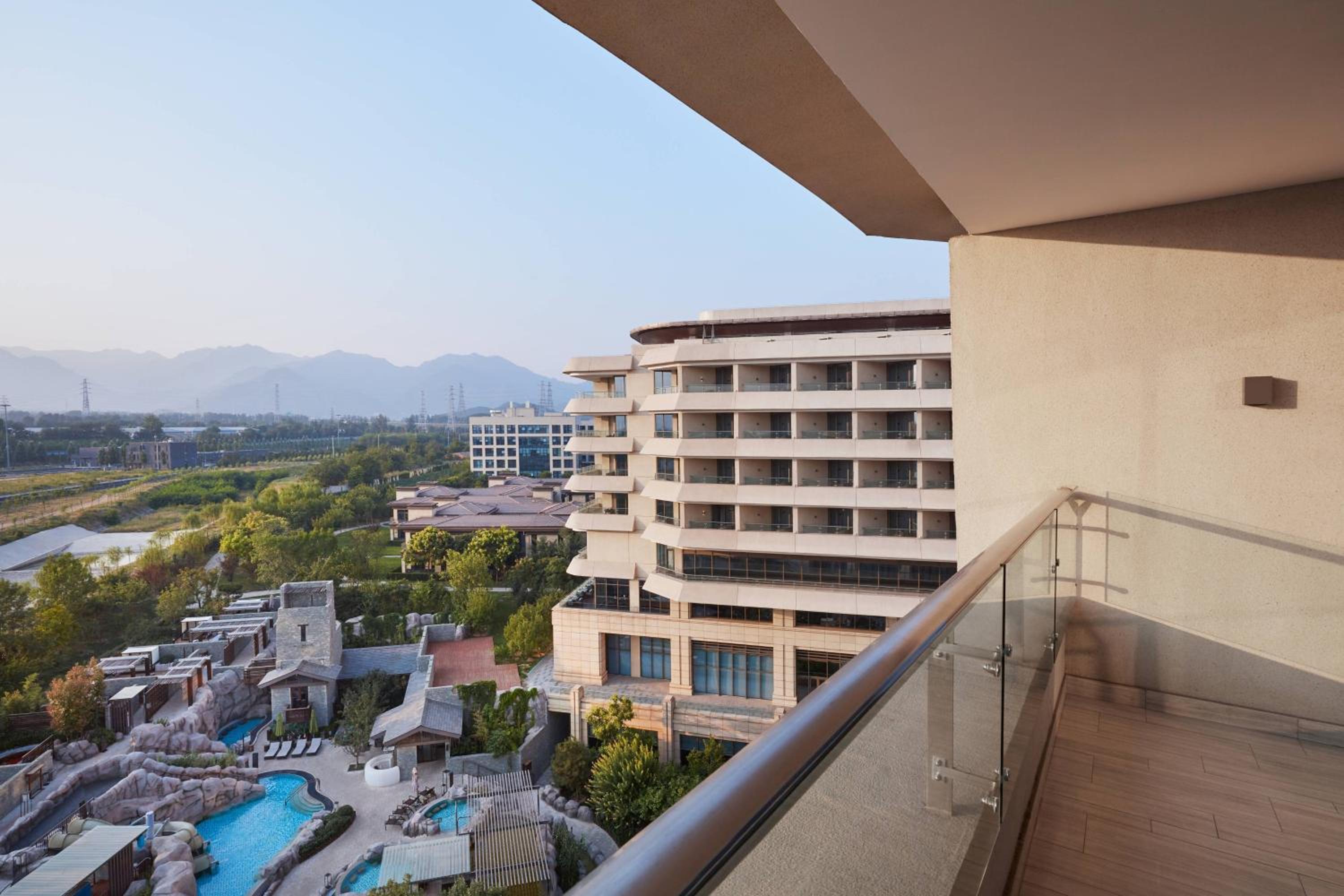 Balcony Executive Twin Room photo 2