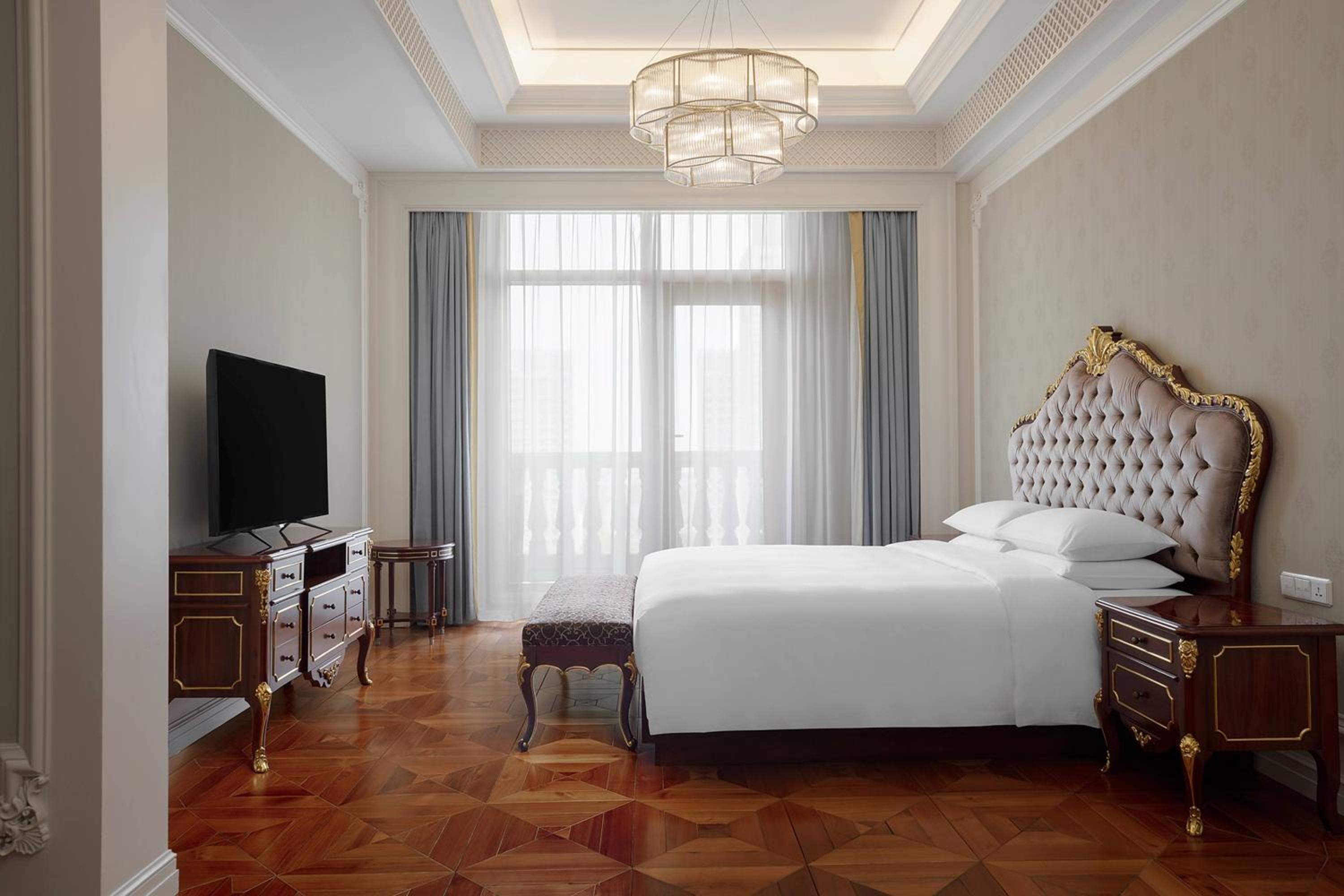 Club Business Suite