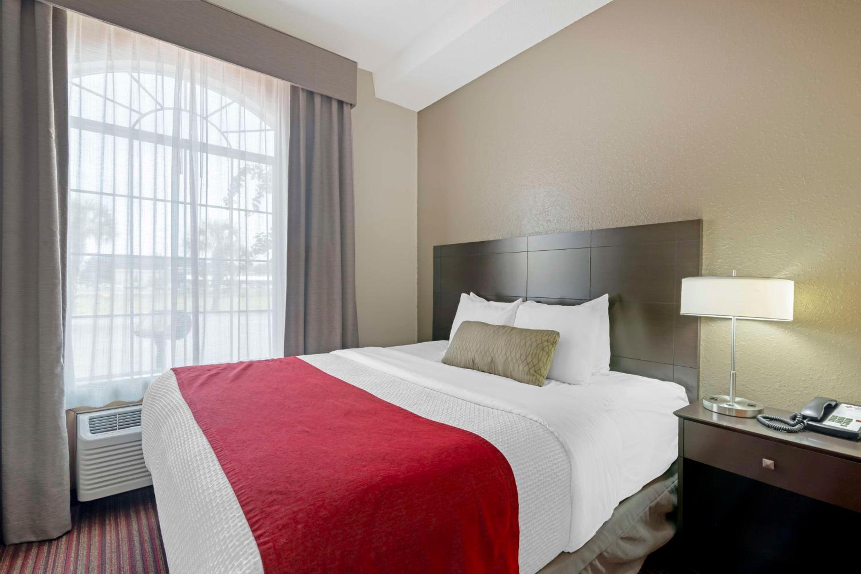 King Suite - Photo 4