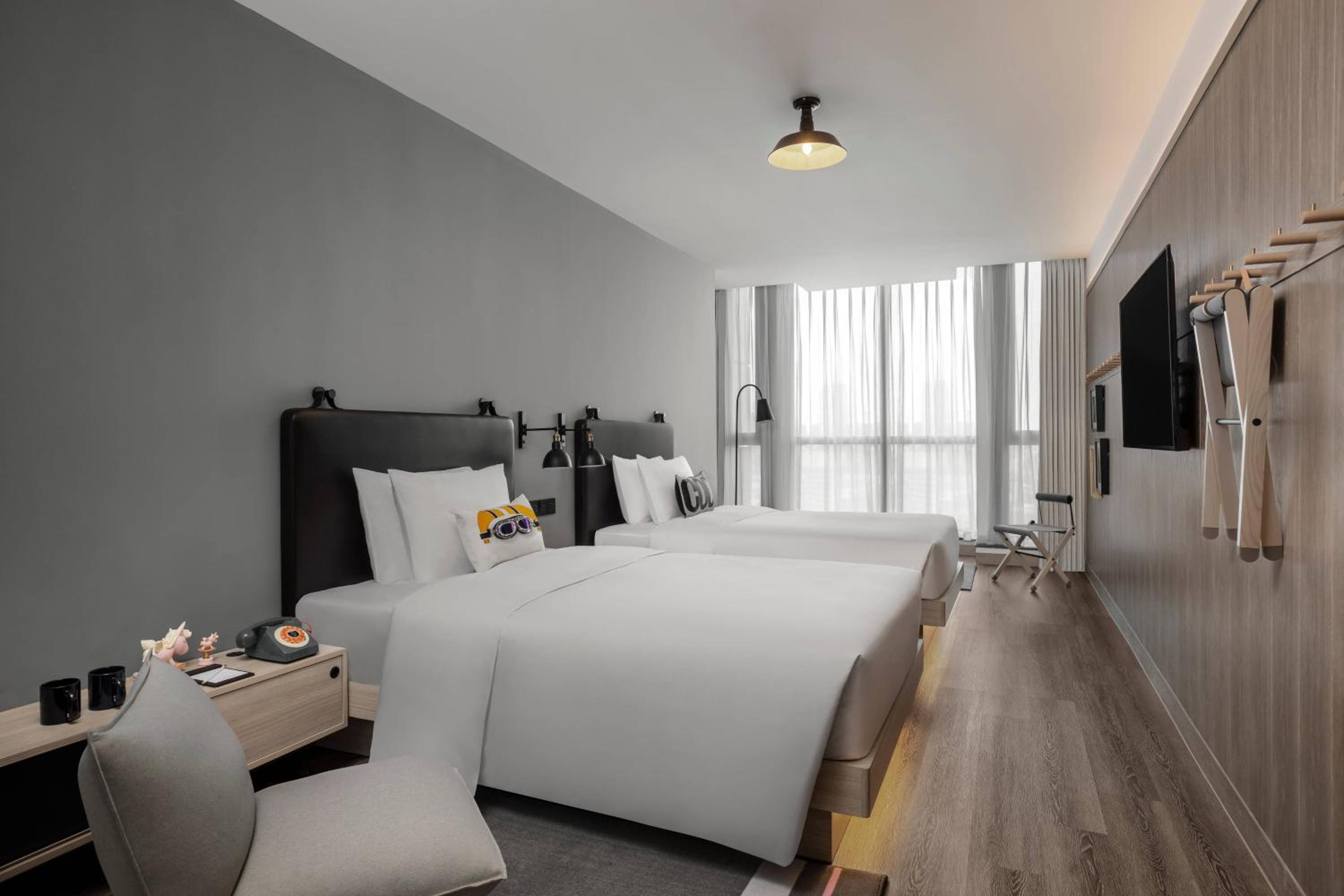 Moxie Twin Room