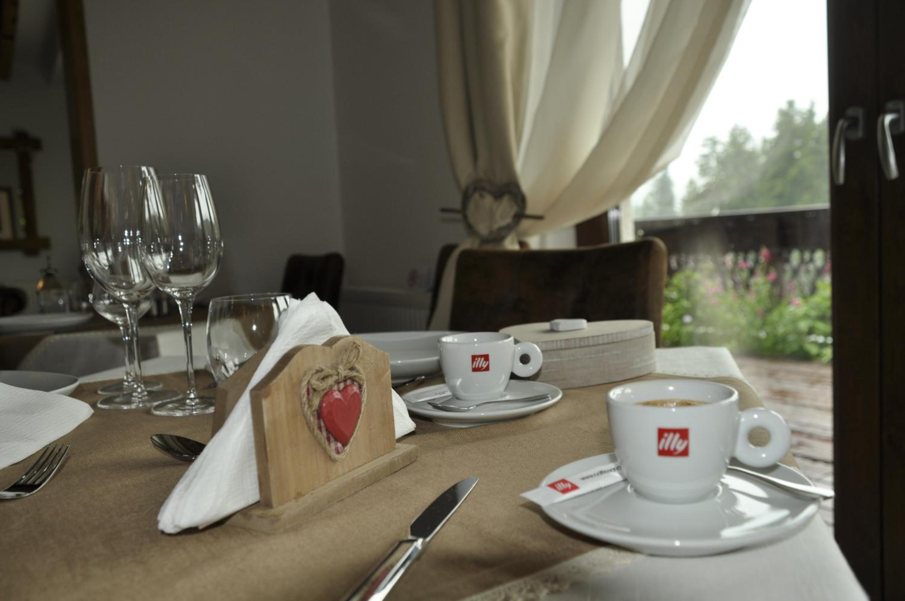 Apartment with Balcony - Photo 13