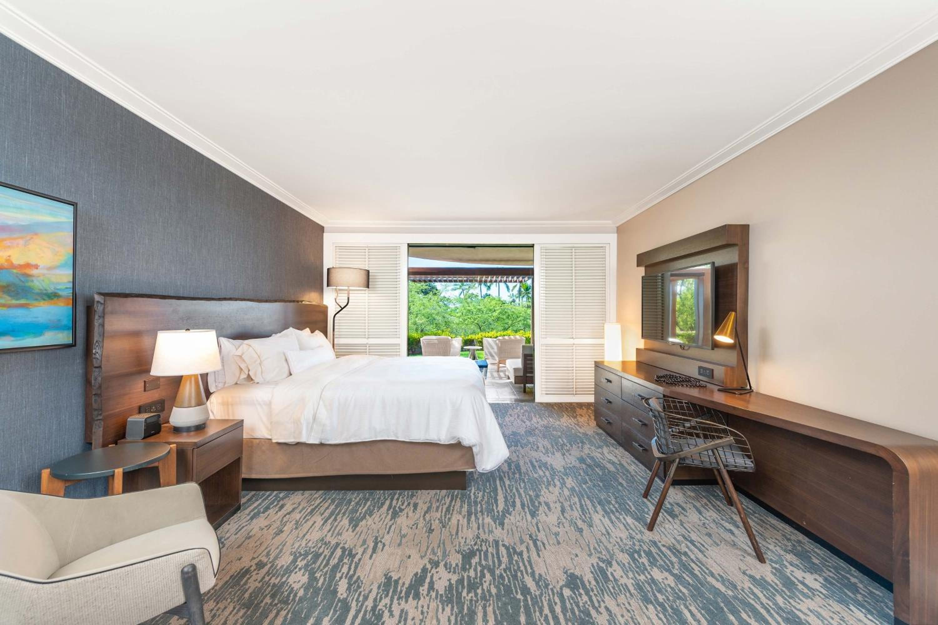 Lanai Suite, 1 Bedroom Larger Suite, 1 King, Ground floor