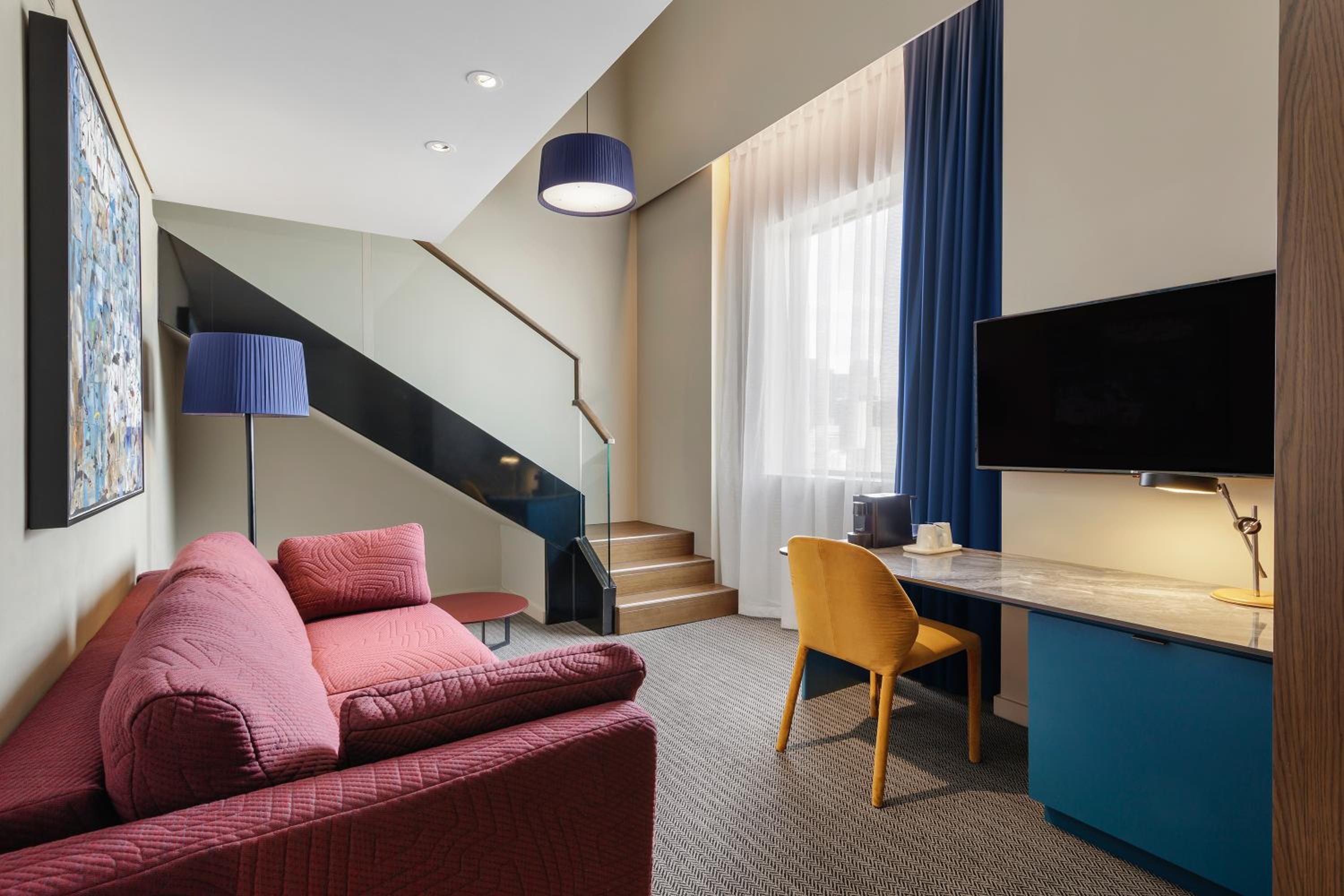 King Loft With City View