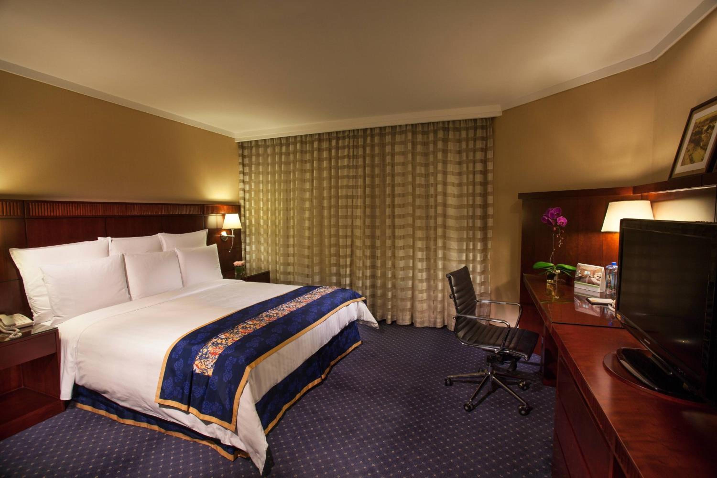 Deluxe Room, Guest room, 1 King photo 3