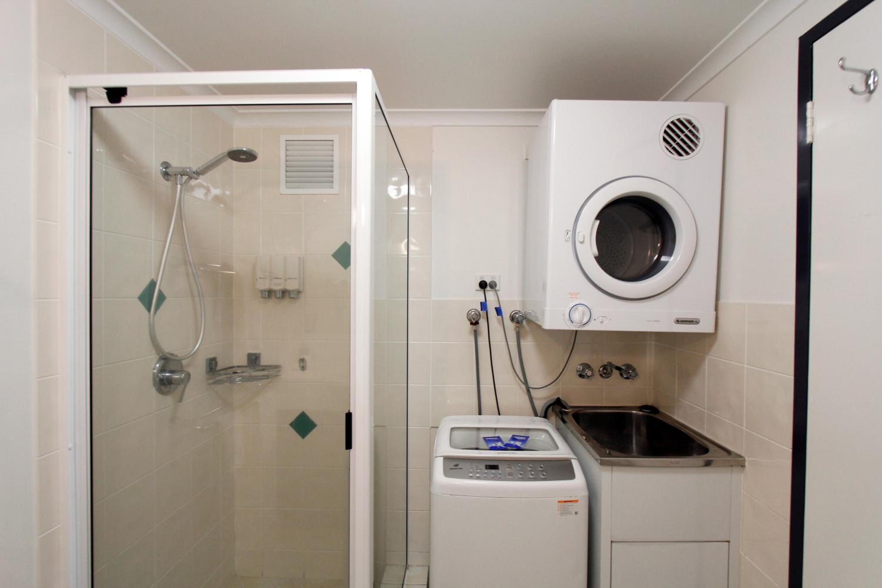 One-Bedroom Apartment - Photo 10