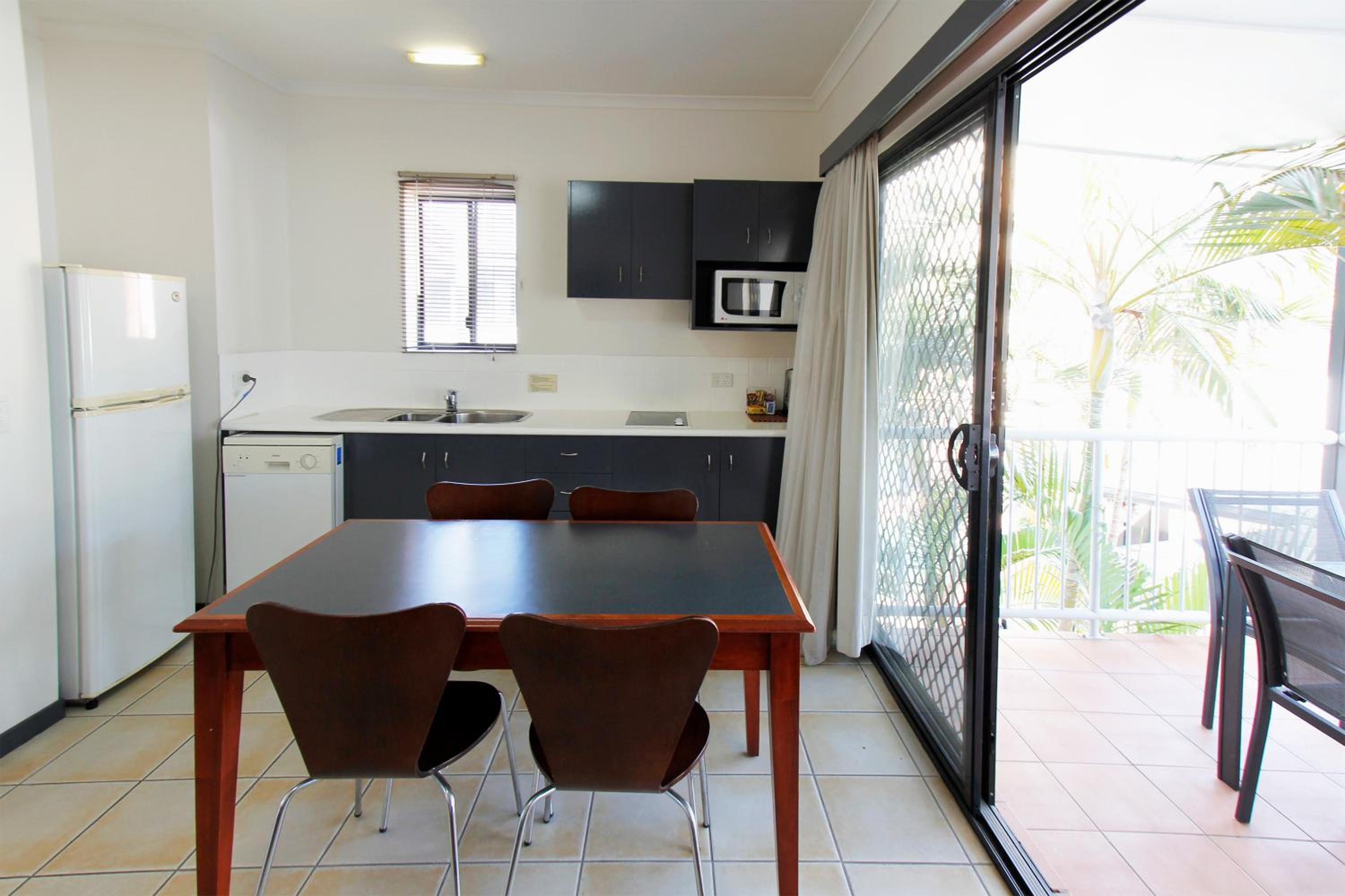 One-Bedroom Apartment - Photo 6