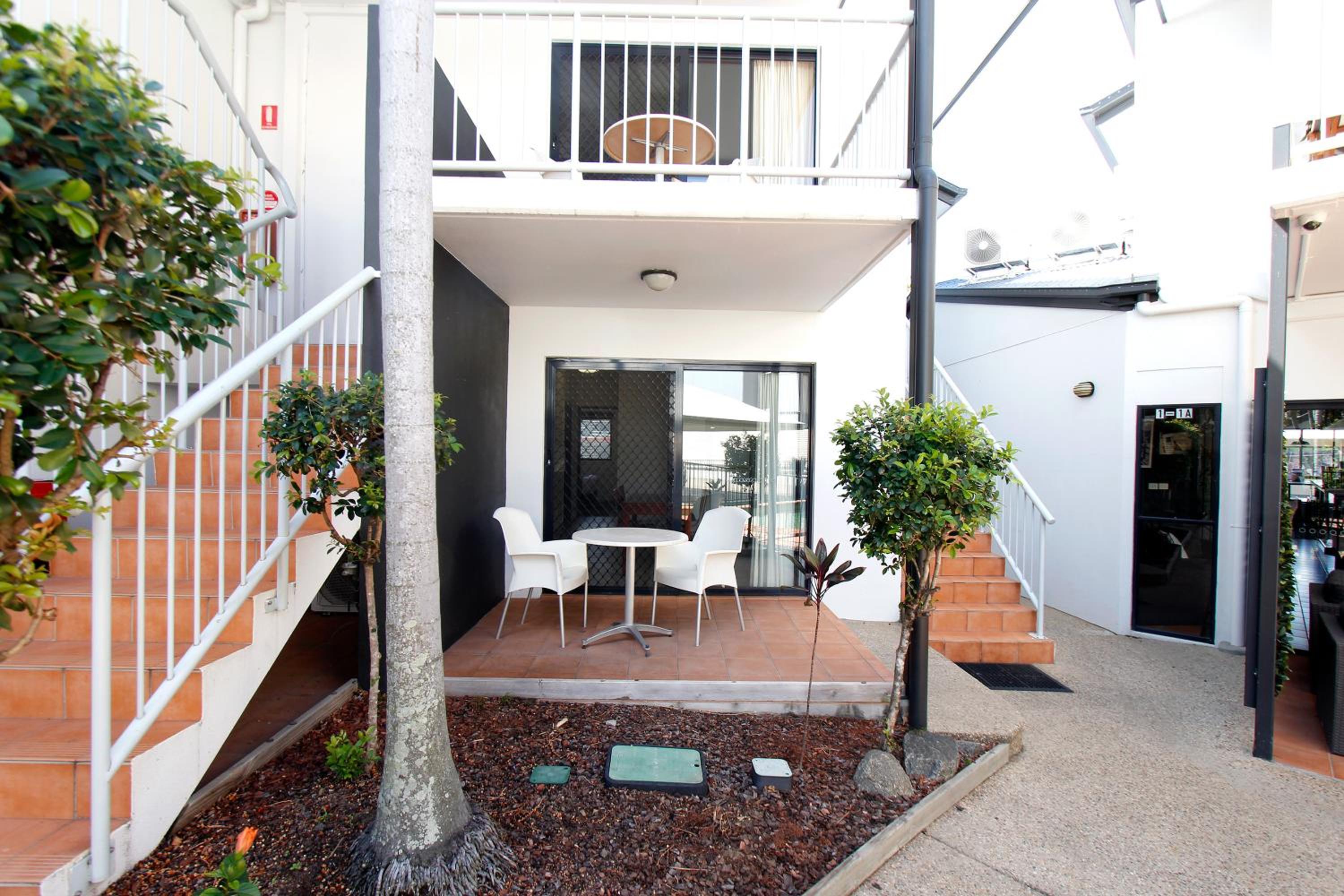 One-Bedroom Apartment - Photo 7