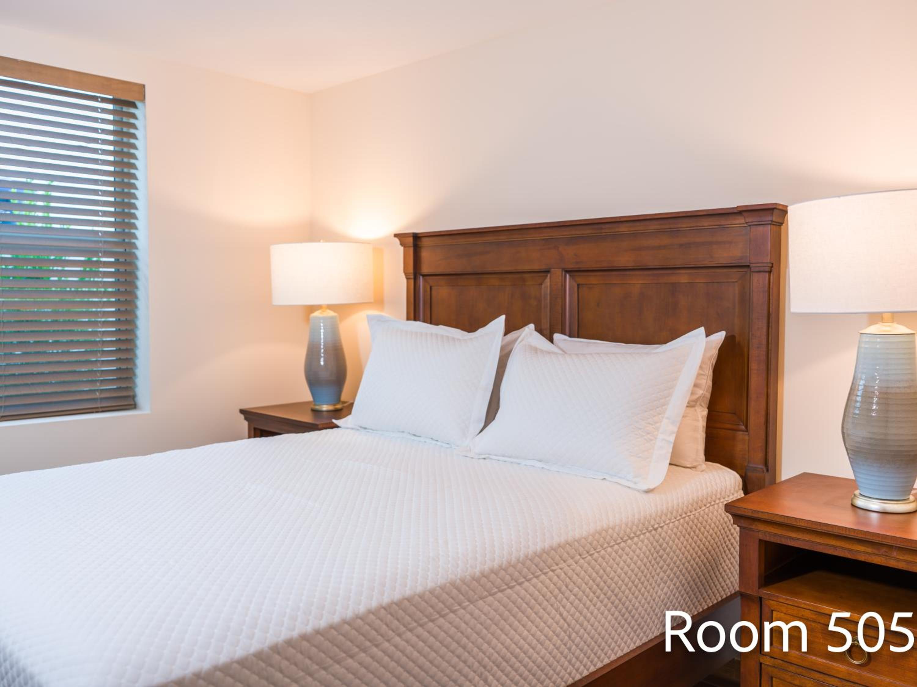 One-Bedroom Suite - Photo 3