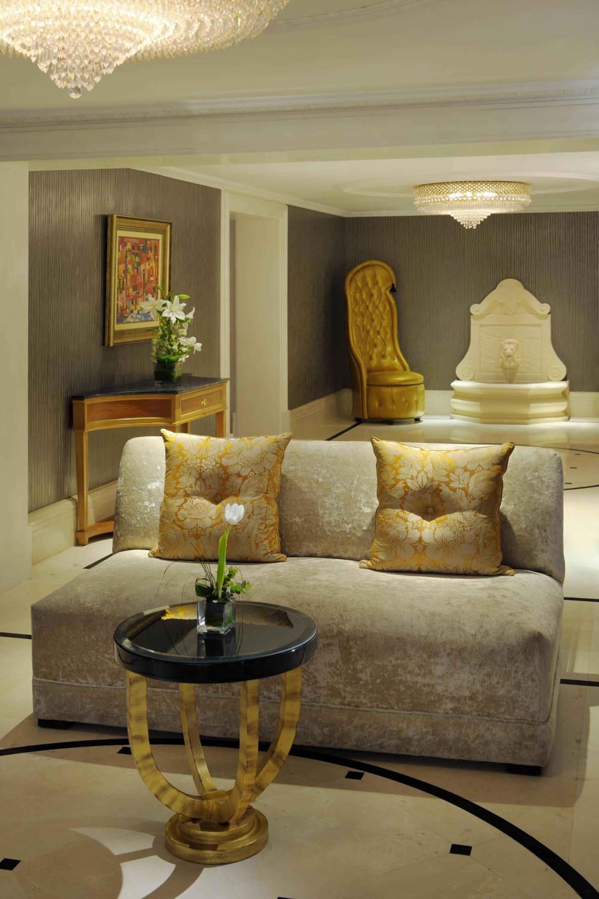 Royal Suite, Executive lounge access, 2 Bedroom Suite, Balcony