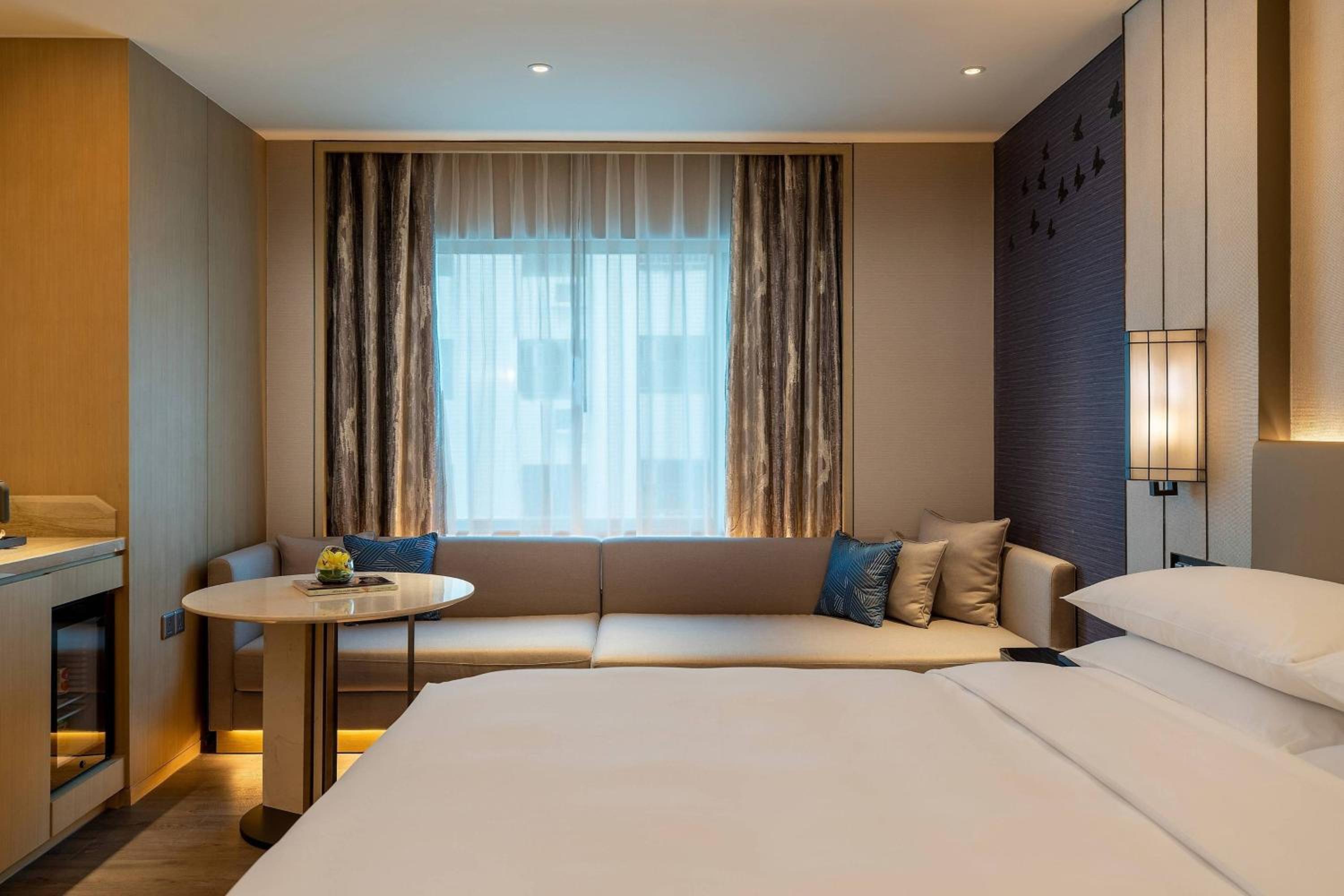 King Room - Executive Lounge Access - Photo 3