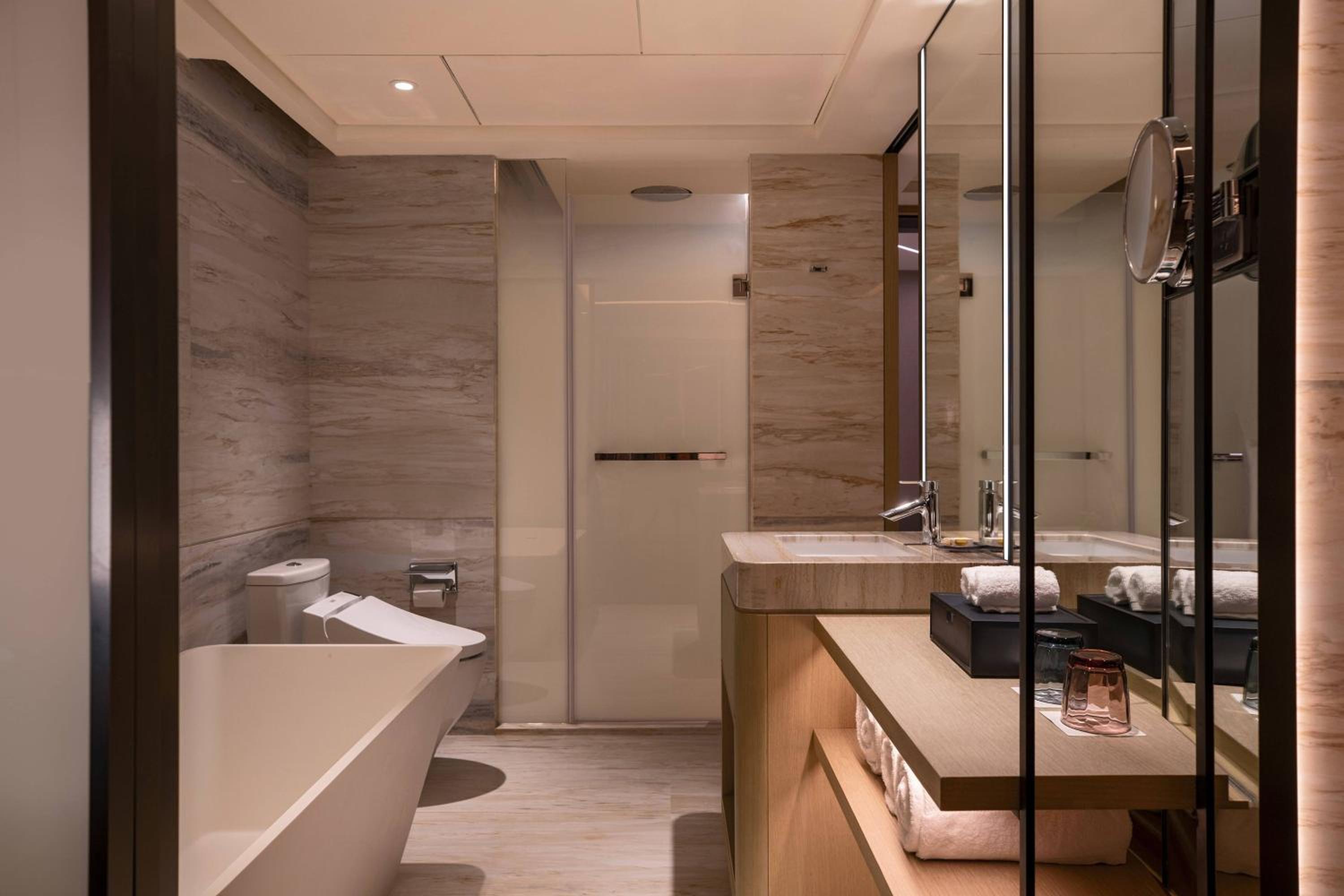 Double Room with Two Double Beds - Executive Lounge Access - Photo 5