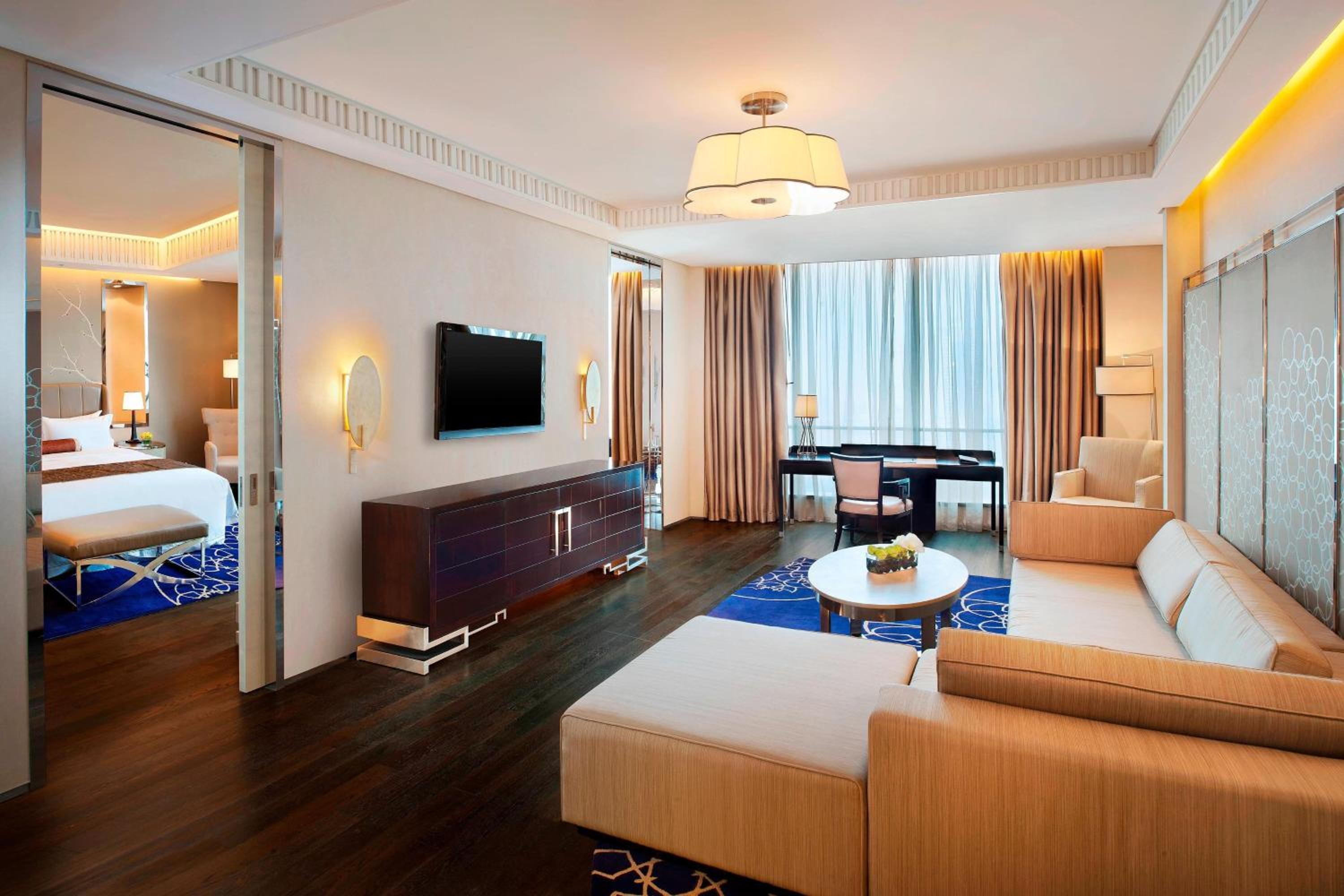 Governor Suite